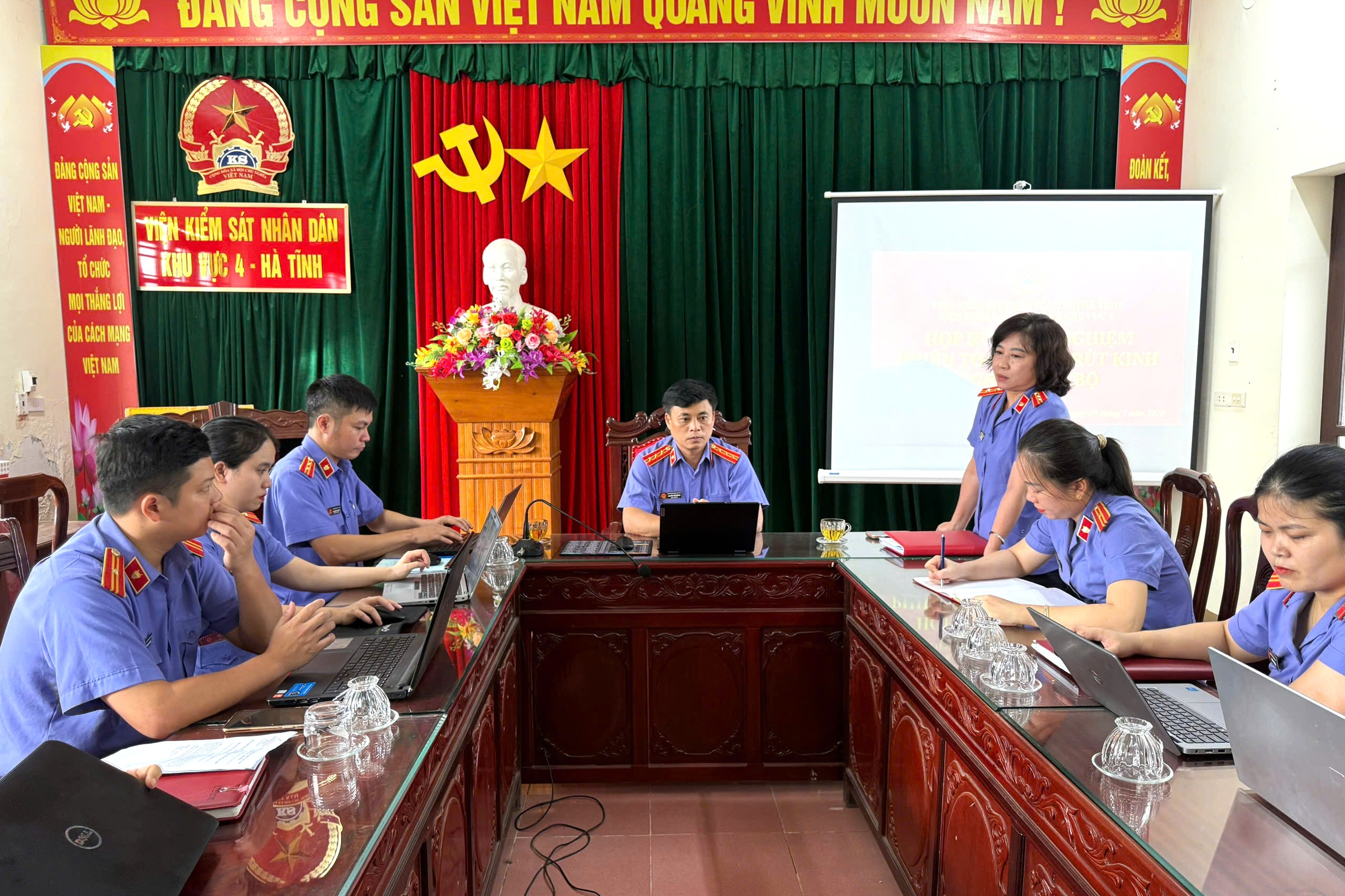Rút kinh nghiệm kiểm sát qua phiên tòa tranh chấp đất đai tại Hà Tĩnh
