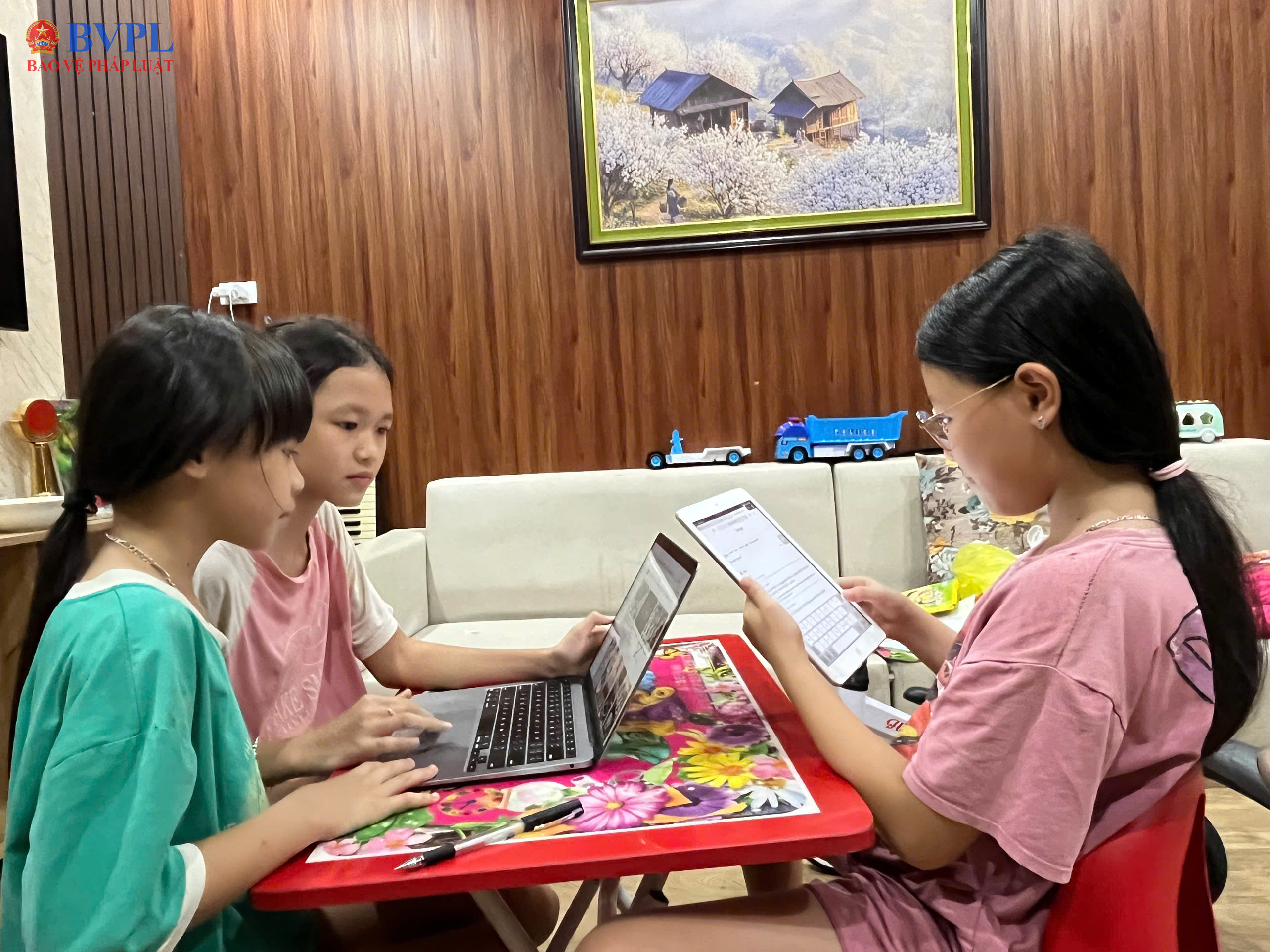 Chung tay xây dựng môi trường mạng an toàn cho trẻ em