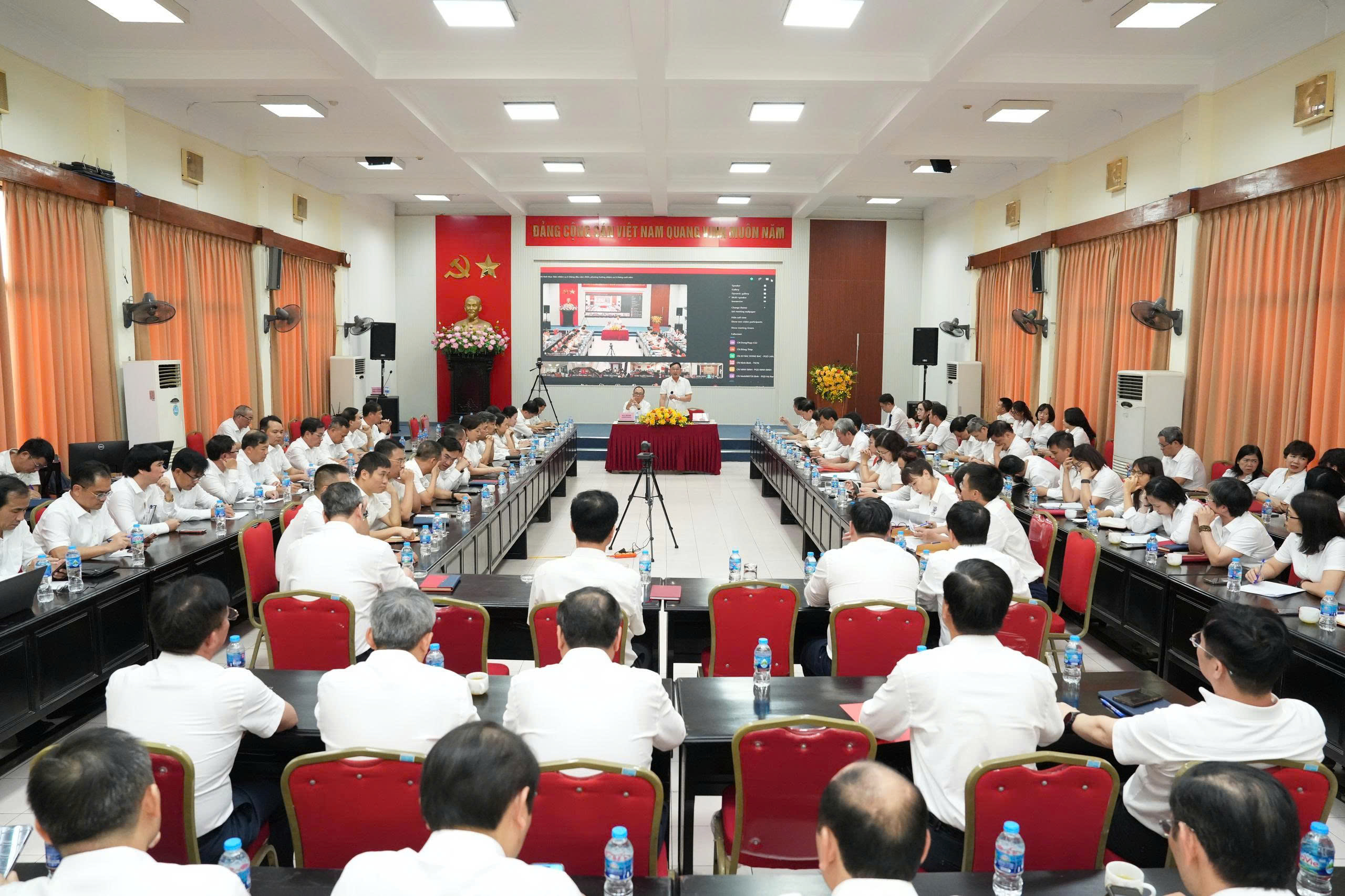 Hội nghị sơ kết 6 tháng đầu năm, phương hướng nhiệm vụ 6 tháng cuối năm 2026