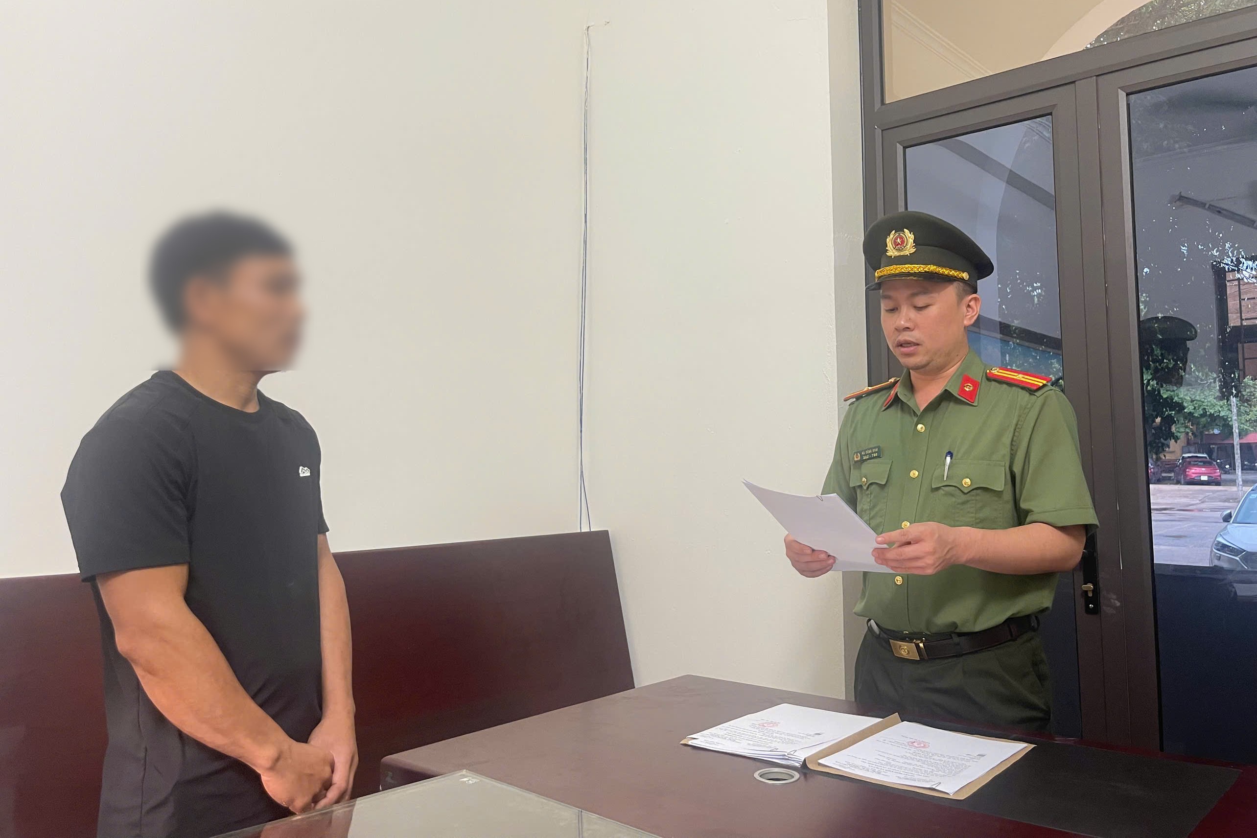 Mâu thuẫn, con rể dùng dao bầu gây thương tích cho bố vợ