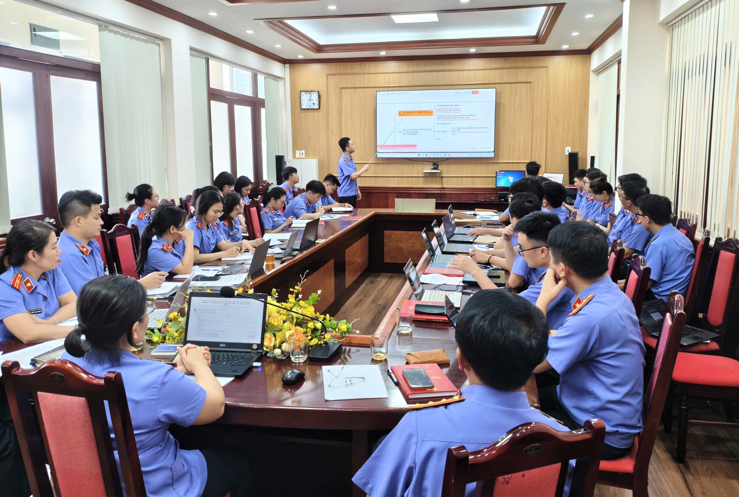 Tập huấn xây dựng hồ sơ kiểm sát điện tử và giải quyết vụ án dân sự công ích