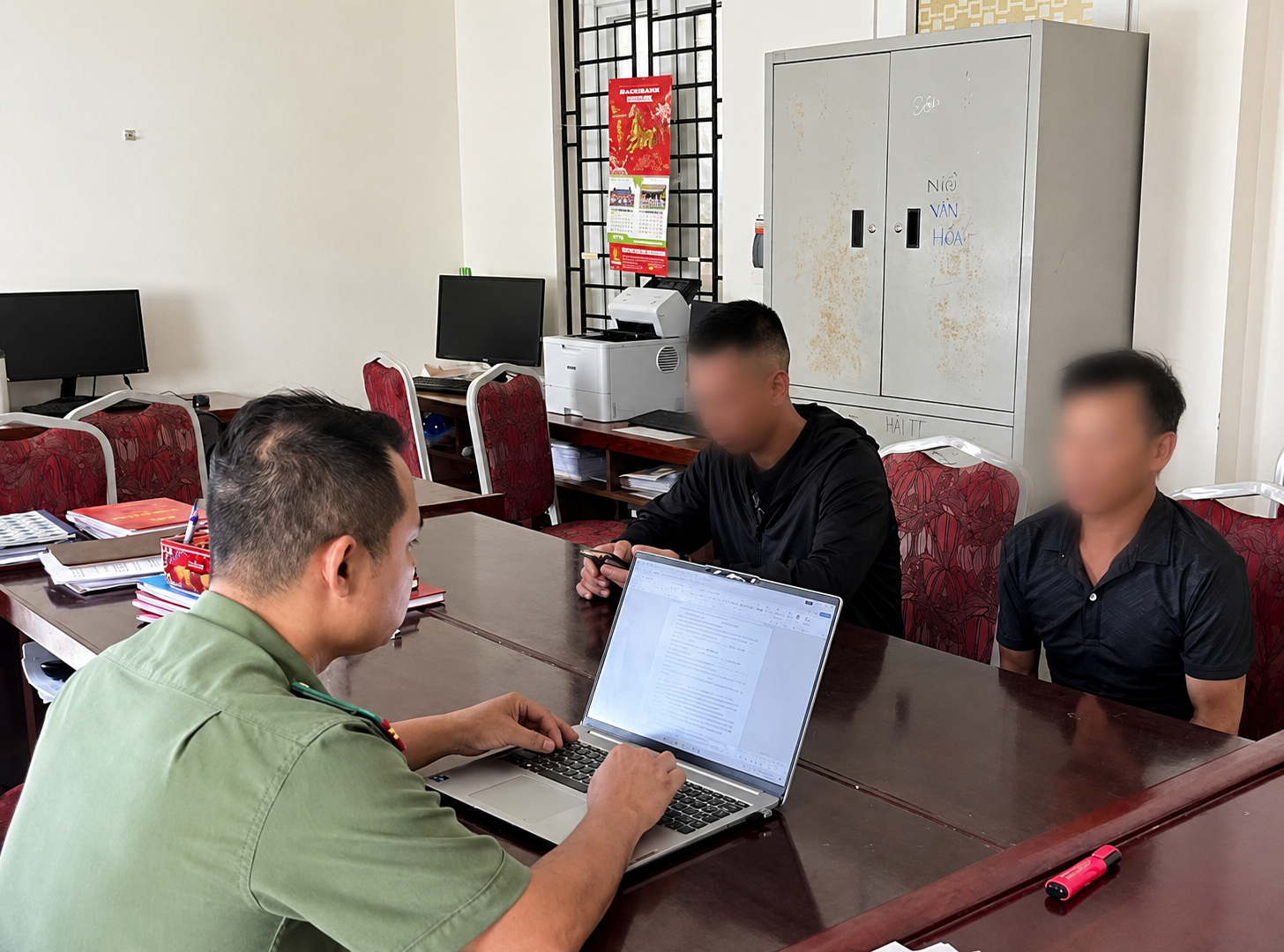 Hai cha con bị xử phạt vì thả diều trong khu vực cấm bay sân bay Cát Bi