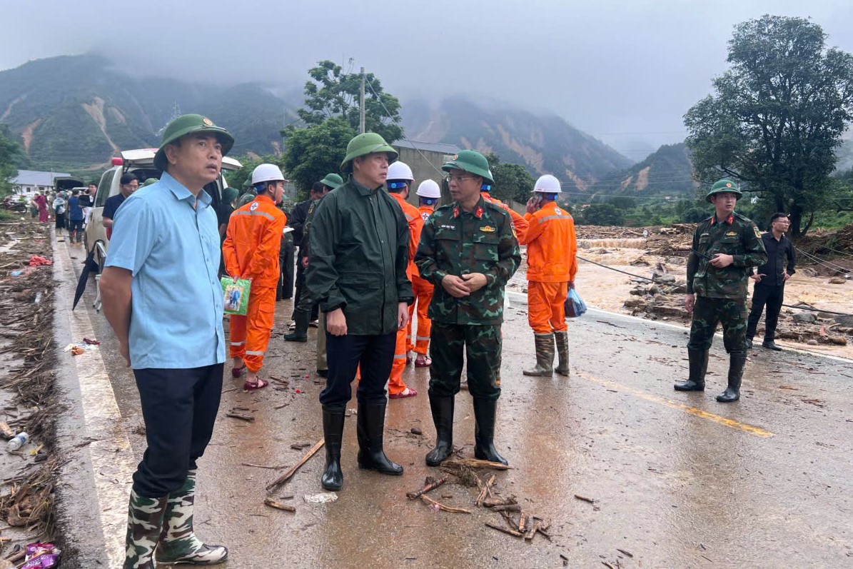 Xây dựng khẩn cấp khu tái định cư cho người dân vùng lũ Mường Than