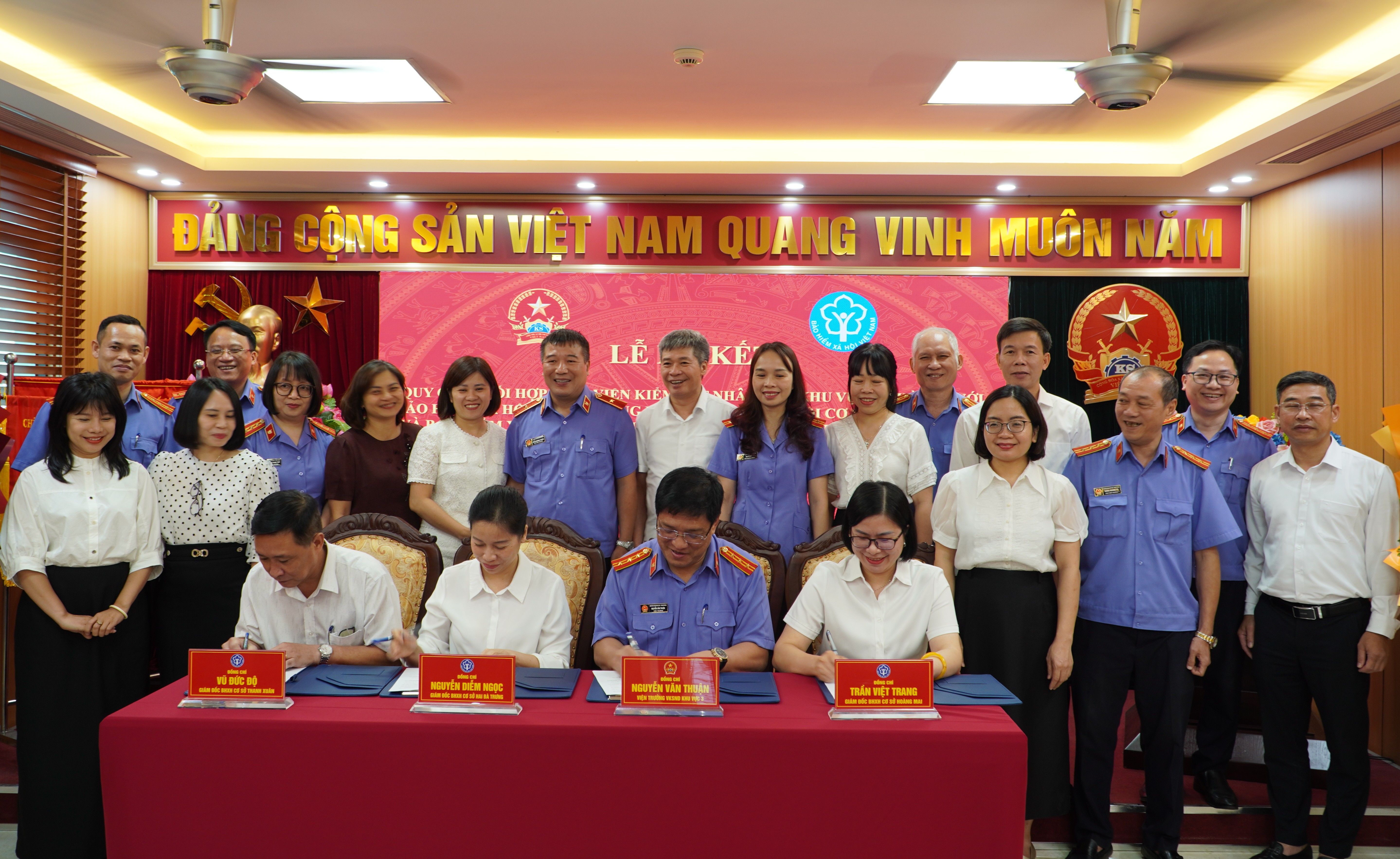 VKSND khu vực 3, TP Hà Nội và BHXH ký quy chế phối hợp bảo vệ quyền lợi người lao động