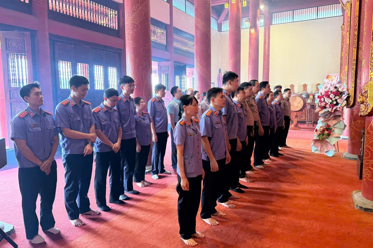 VKSND khu vực 8, tỉnh Hưng Yên Nguyện tiếp tục thực hiện tốt công tác Đền ơn đáp nghĩa