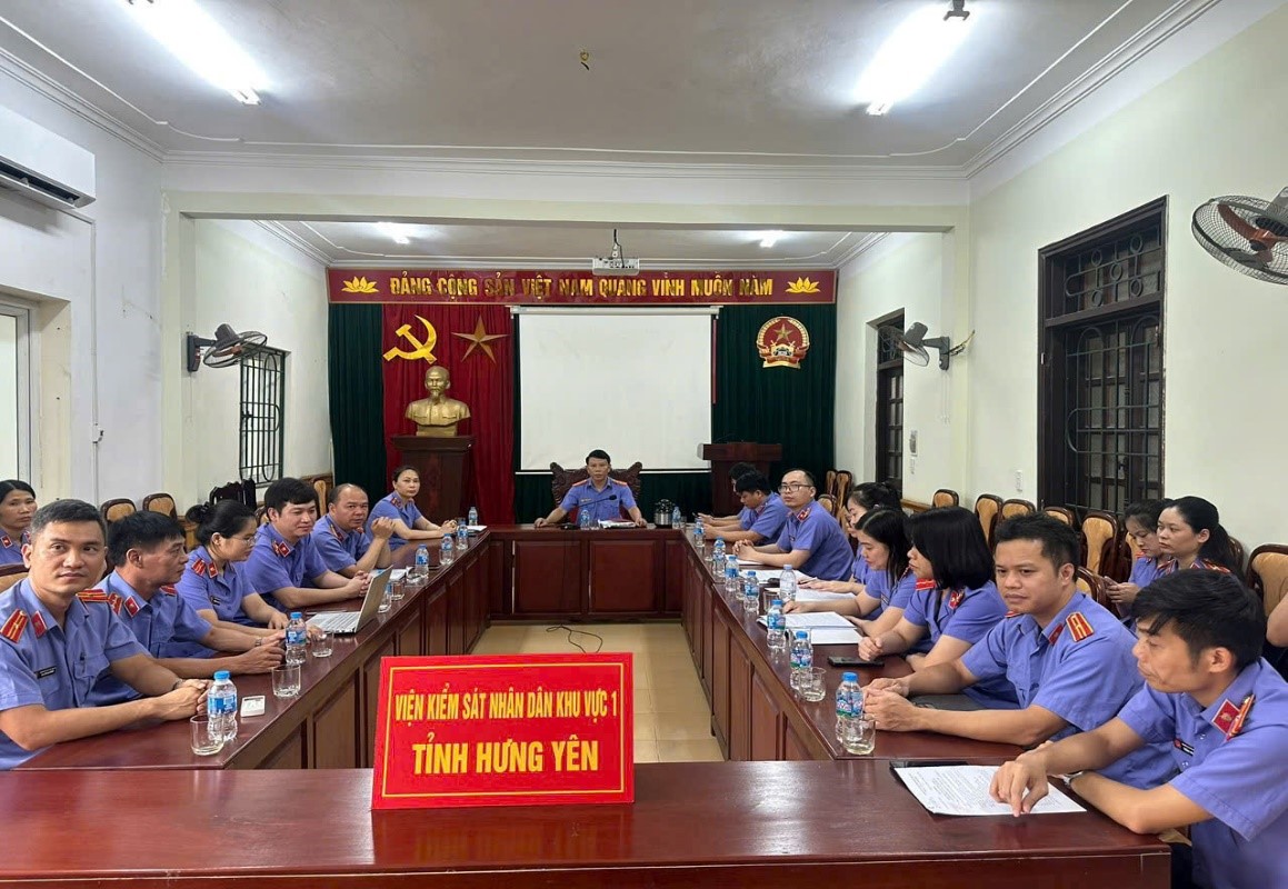 Công chức tích cực tham gia Cuộc thi viết tìm hiểu 66 năm ngày thành lập ngành Kiểm sát nhân dân