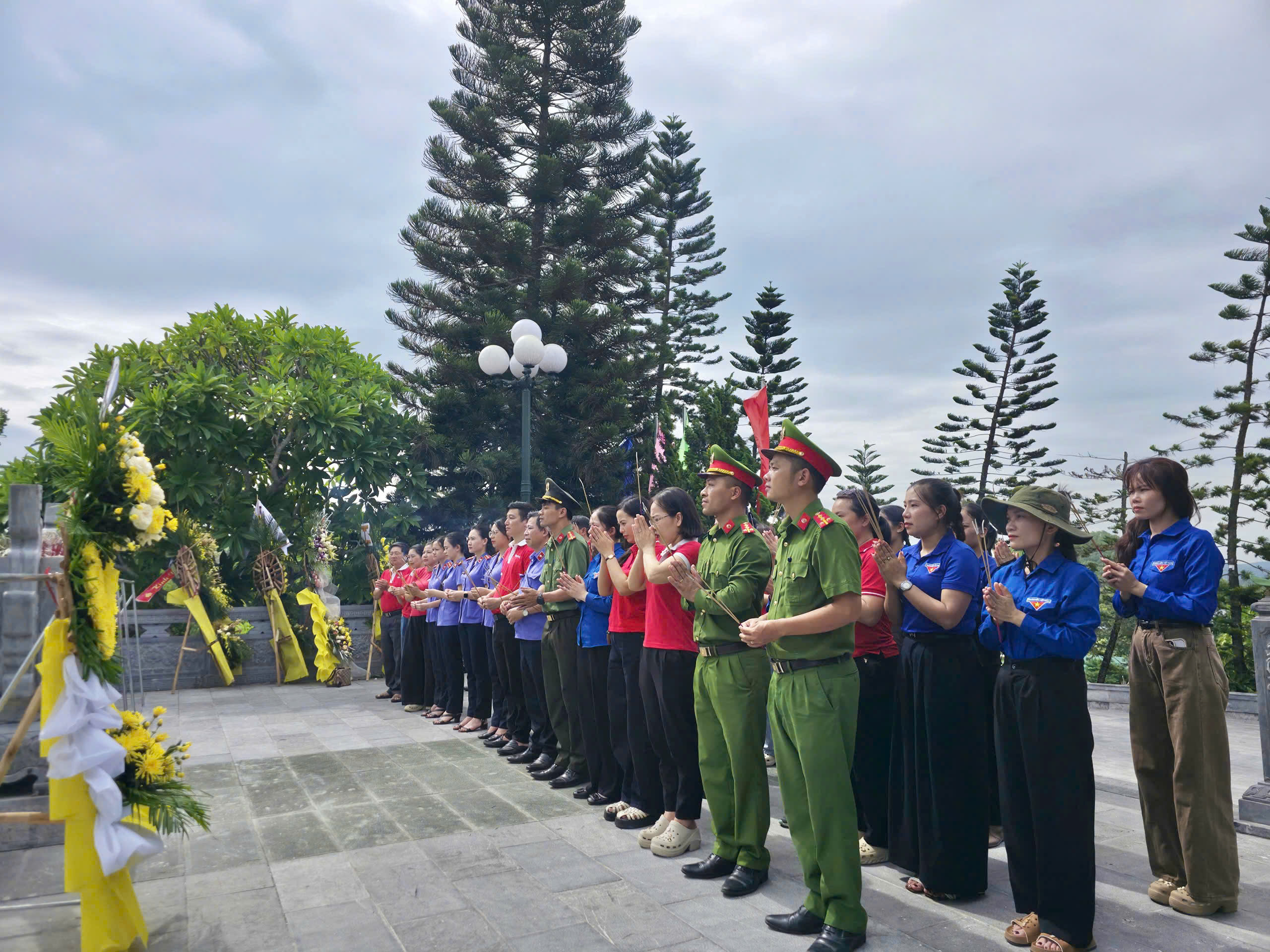 VKSND khu vực 5 - Hà Tĩnh hướng về cội nguồn, tri ân nhân kỷ niệm 79 năm ngày thương binh, liệt sĩ