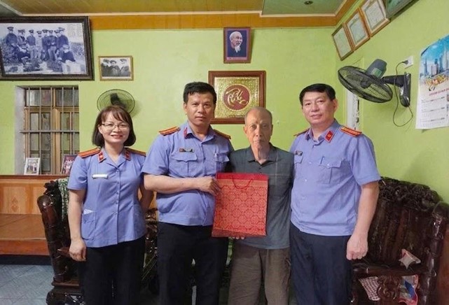 VKSND khu vực 9 - Hải Phòng tri ân thân nhân cán bộ nhân kỷ niệm 79 năm Ngày Thương binh - Liệt sĩ