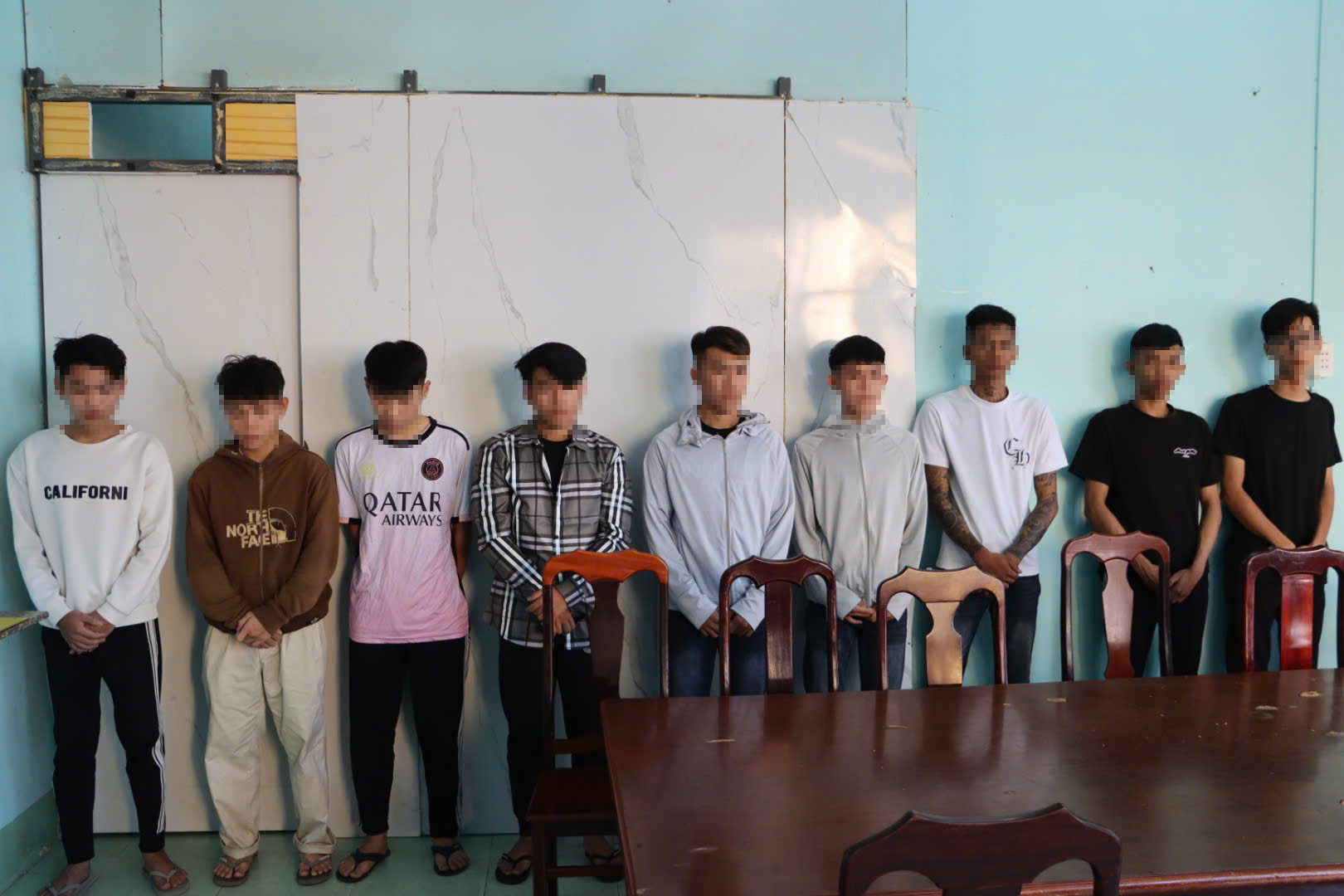 Phê chuẩn khởi tố 32 bị can về tội “Giết người”, “Gây rối trật tự công cộng” và “Sử dụng trái phép vũ khí quân dụng”
