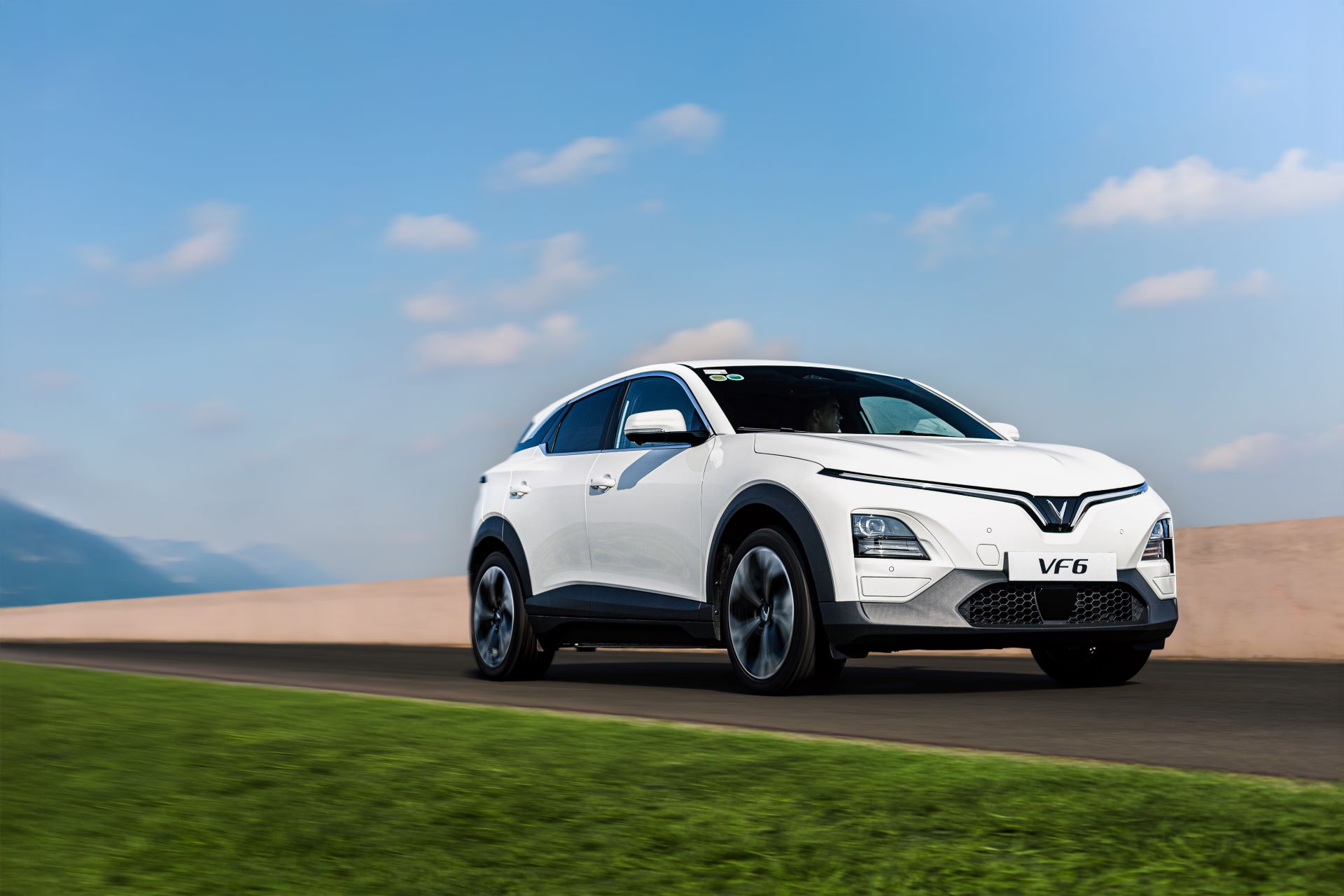 VinFast VF 6 chinh phục khách hàng bằng trải nghiệm “đi đâu cũng tiện”