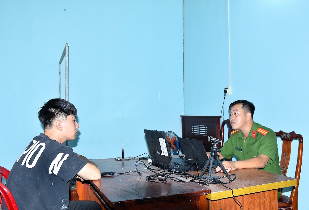 Bắt giữ đối tượng cướp giật dây chuyền vàng tại Đồng Nai