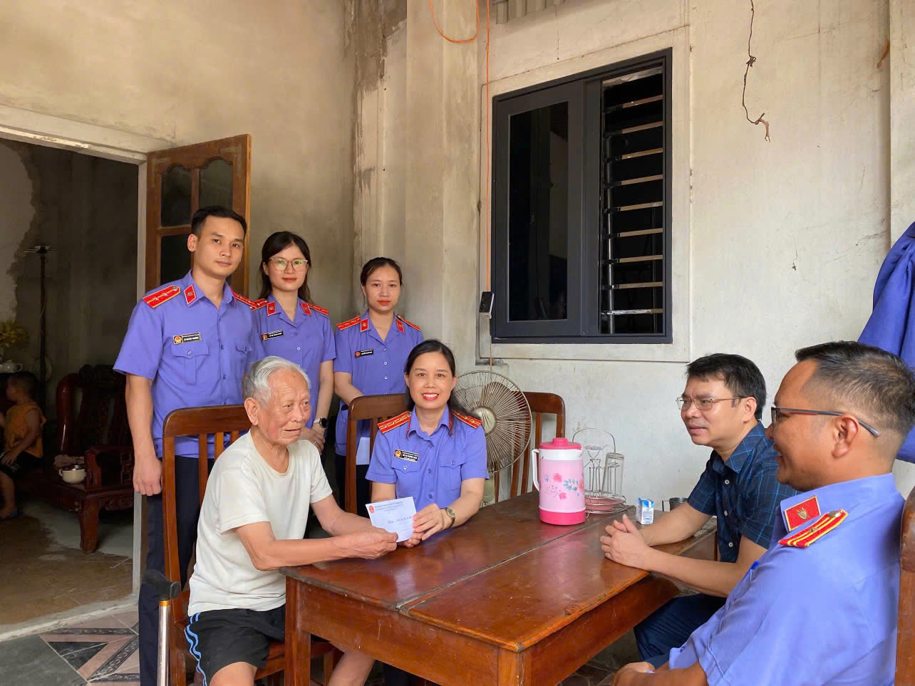 VKSND khu vực 3, tỉnh Hà Tĩnh  Nhiều hoạt động tri ân dịp kỷ niệm 66 năm thành lập ngành Kiểm sát nhân dân