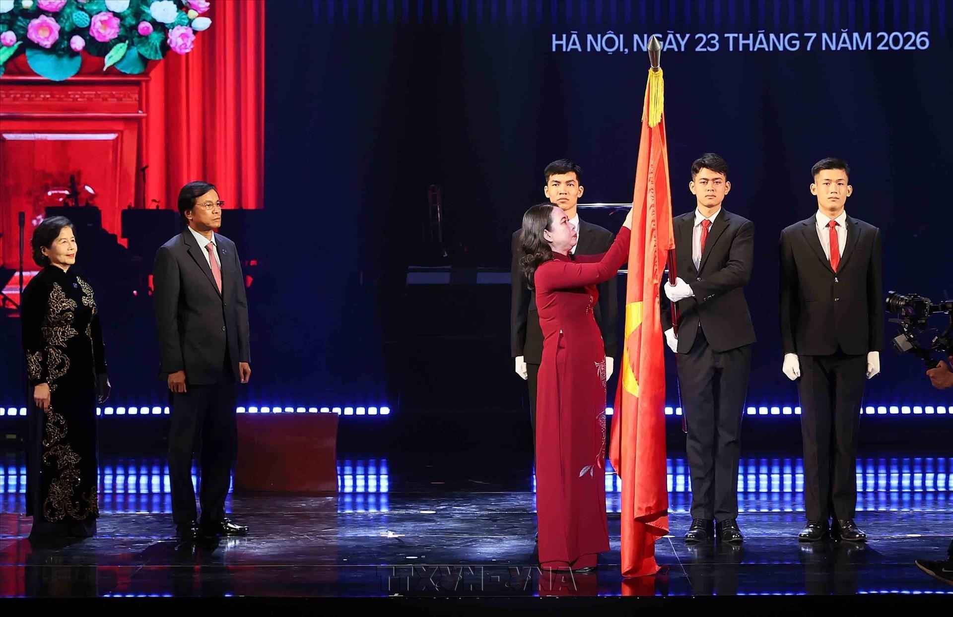 Vinamilk đón nhận danh hiệu Anh hùng Lao động