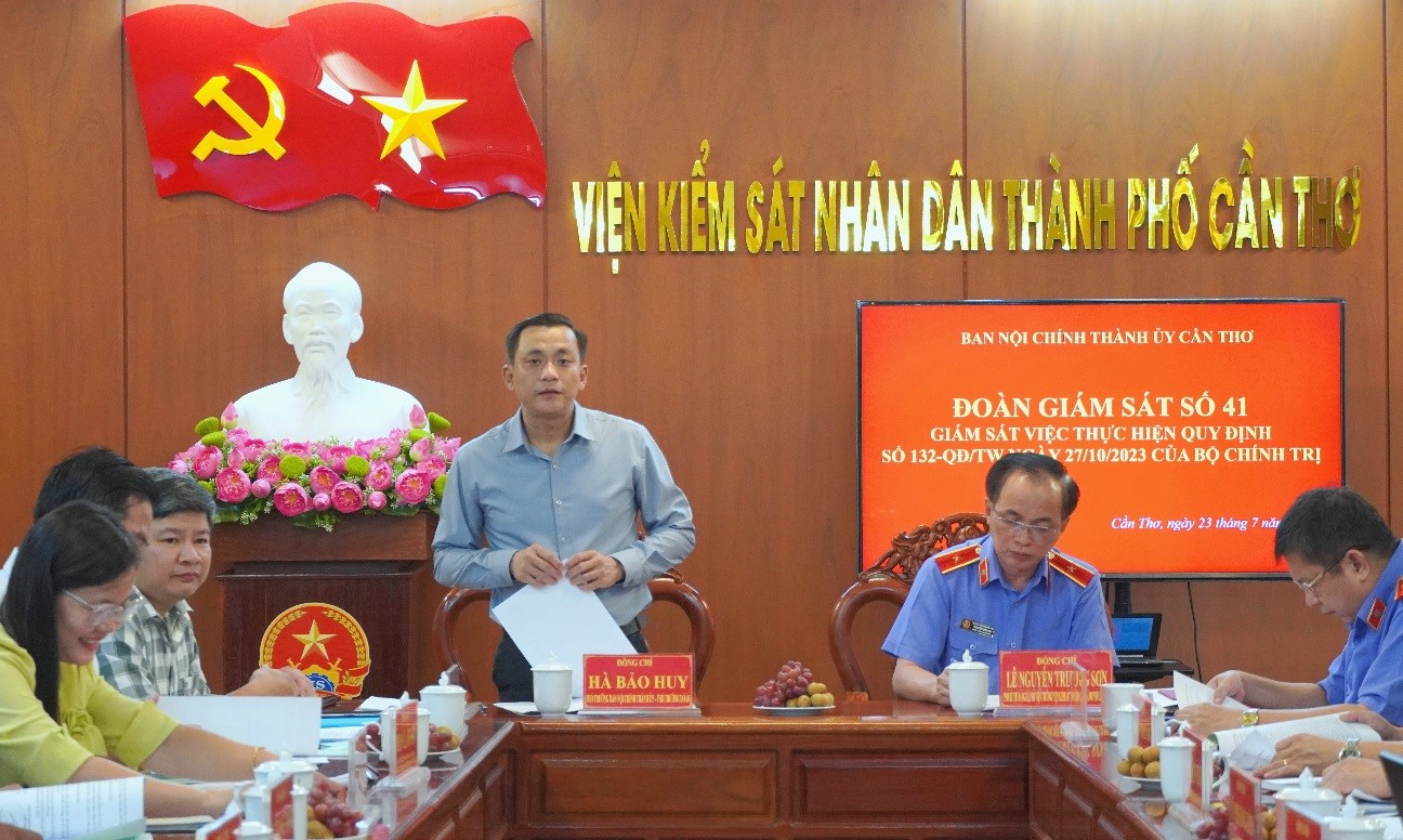 Ban Nội chính Thành ủy giám sát việc thực hiện Quy định 132 tại Đảng ủy VKSND Thành phố Cần Thơ