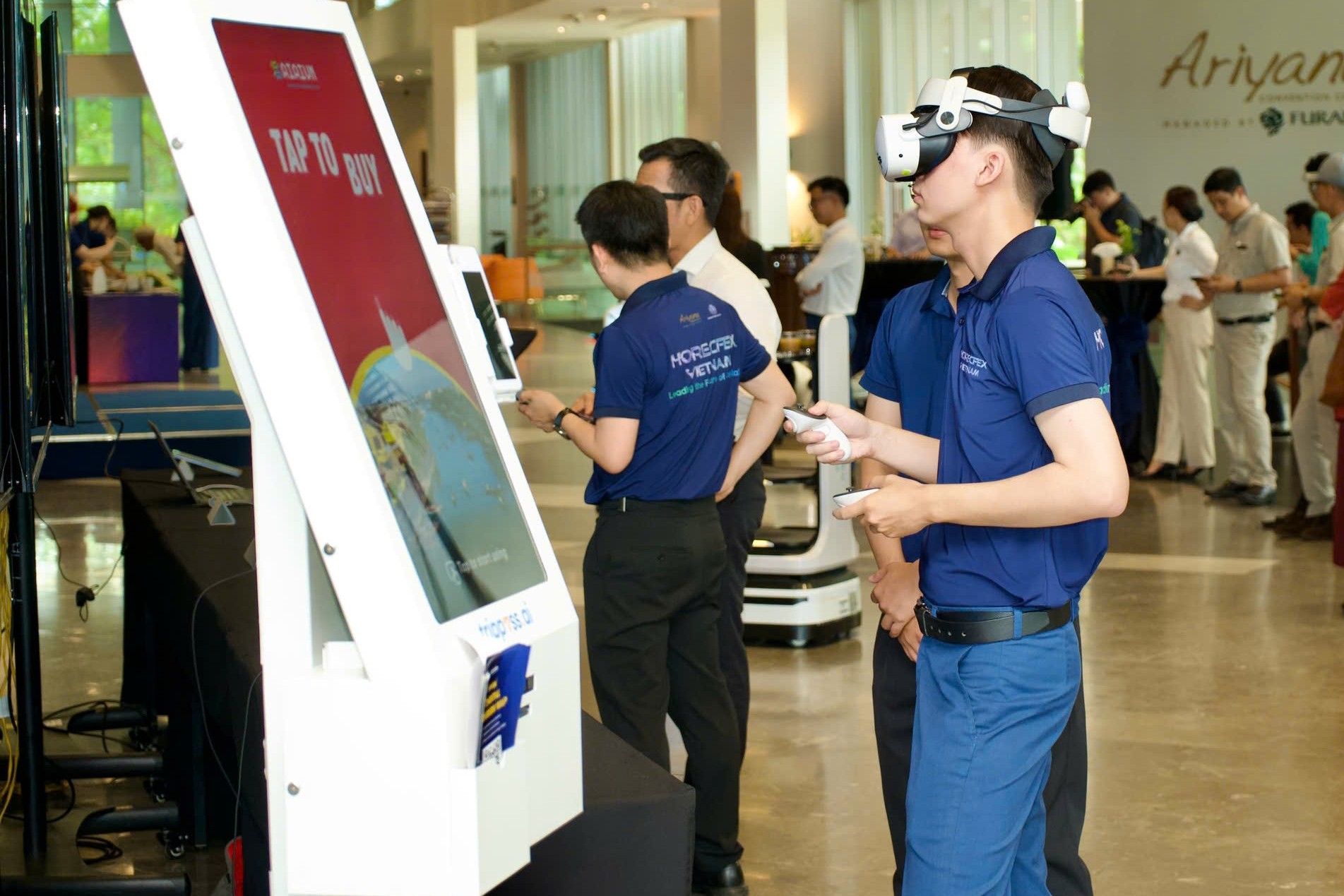 Đưa AI và công nghệ thực tế ảo vào ngành khách sạn và du lịch