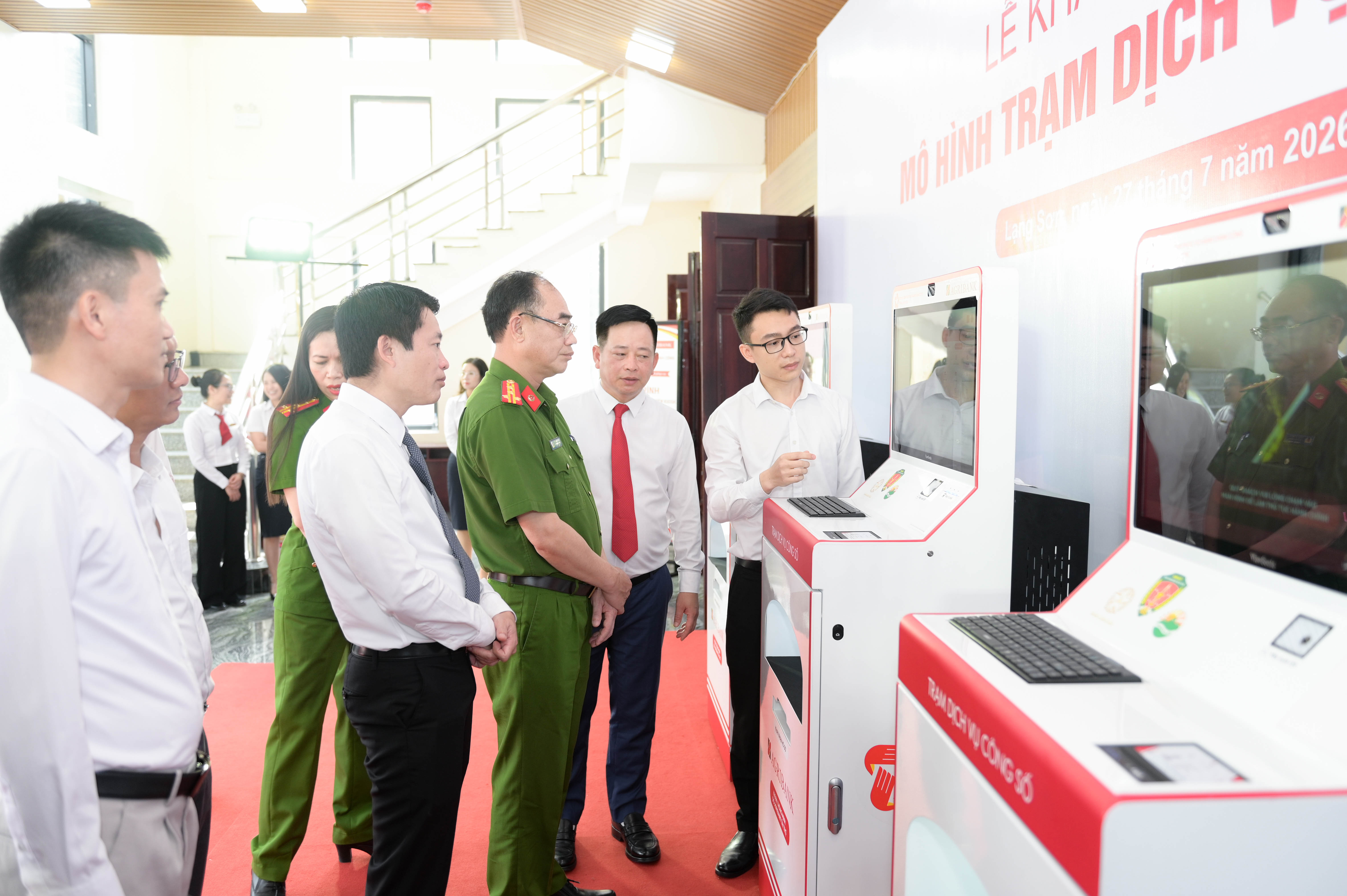 Lạng Sơn triển khai mô hình Trạm dịch vụ công số