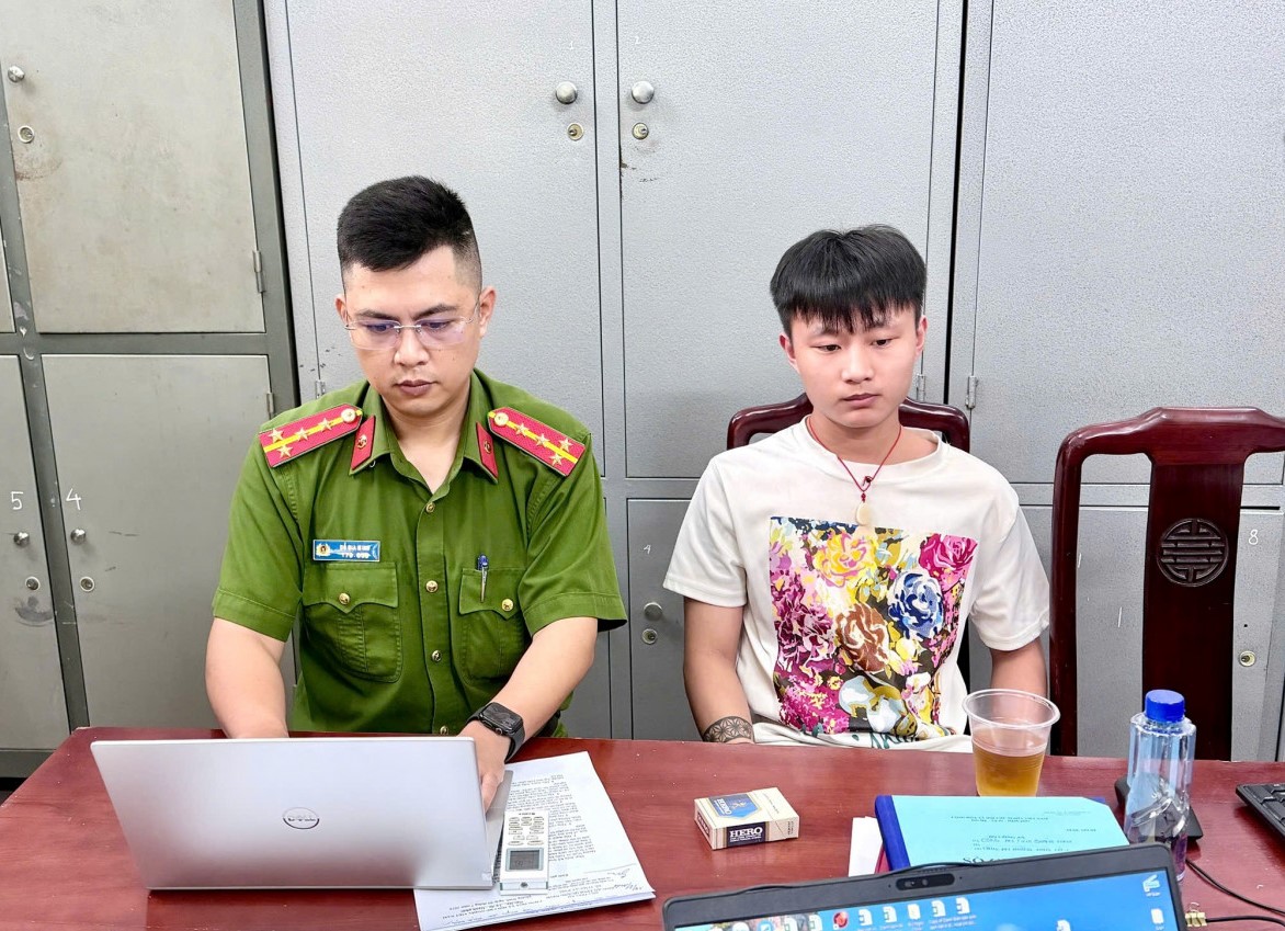 Bắt đối tượng truy nã về tội xâm hại trẻ em, sau hơn 9 tháng lẩn trốn