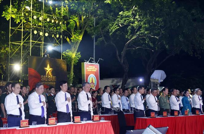 Lãnh đạo Đảng, Nhà nước dự Cầu truyền hình “Sao sáng dẫn đường” tri ân các Anh hùng liệt sĩ