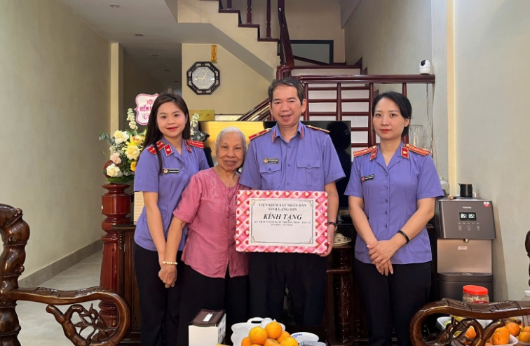 VKSND hai cấp tỉnh Lạng Sơn tổ chức chuỗi hoạt động kỷ niệm 66 năm Ngày thành lập ngành Kiểm sát nhân dân
