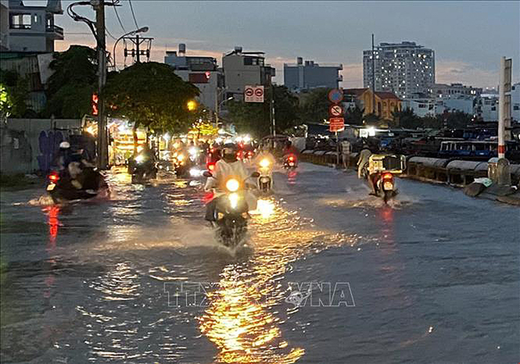 Bắc Bộ giảm mưa, Nam Bộ và cao nguyên Trung Bộ mưa lớn