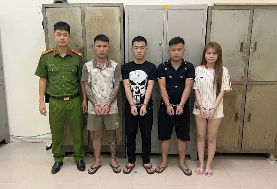Bắt giữ nhóm đối tượng tổ chức sử dụng, mua bán trái phép chất ma túy