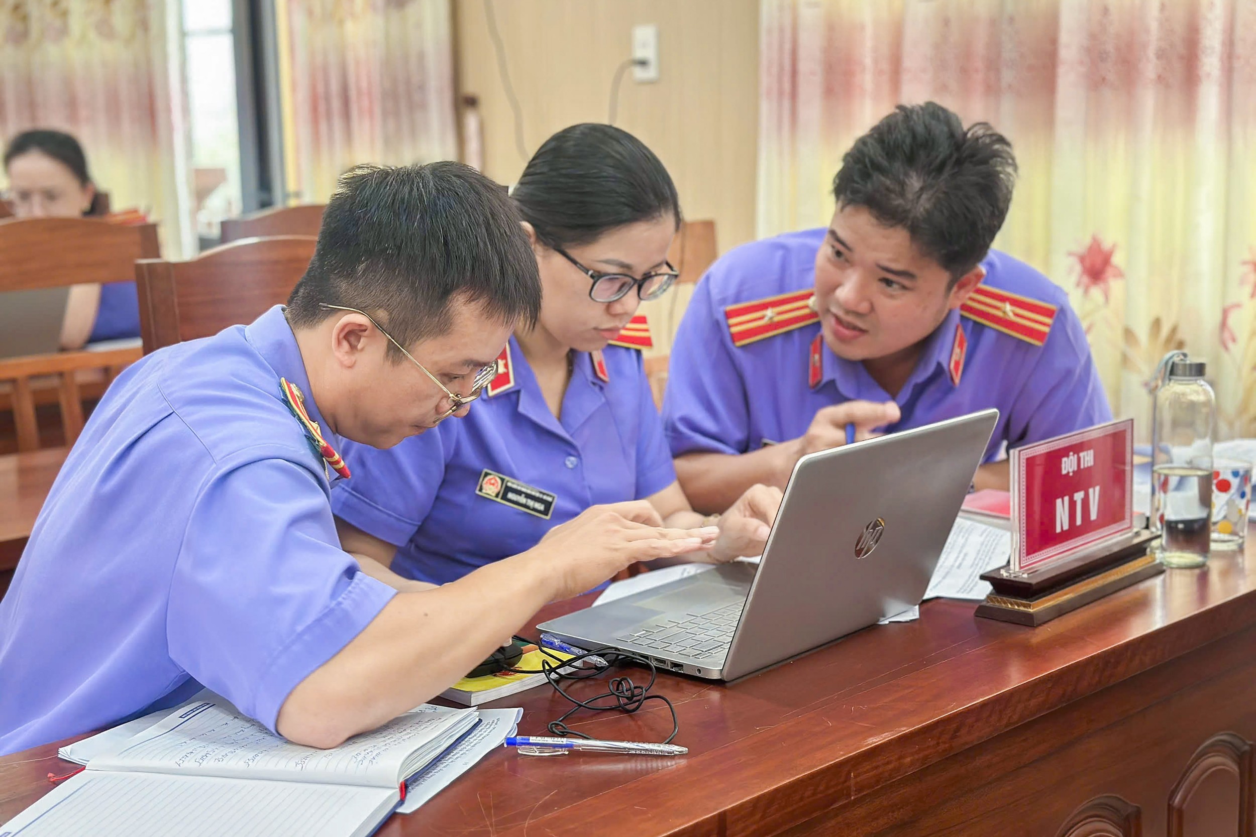 VKSND khu vực 10, TP Đà Nẵng tổ chức hội thi xây dựng prompt AI dự thảo bản luận tội