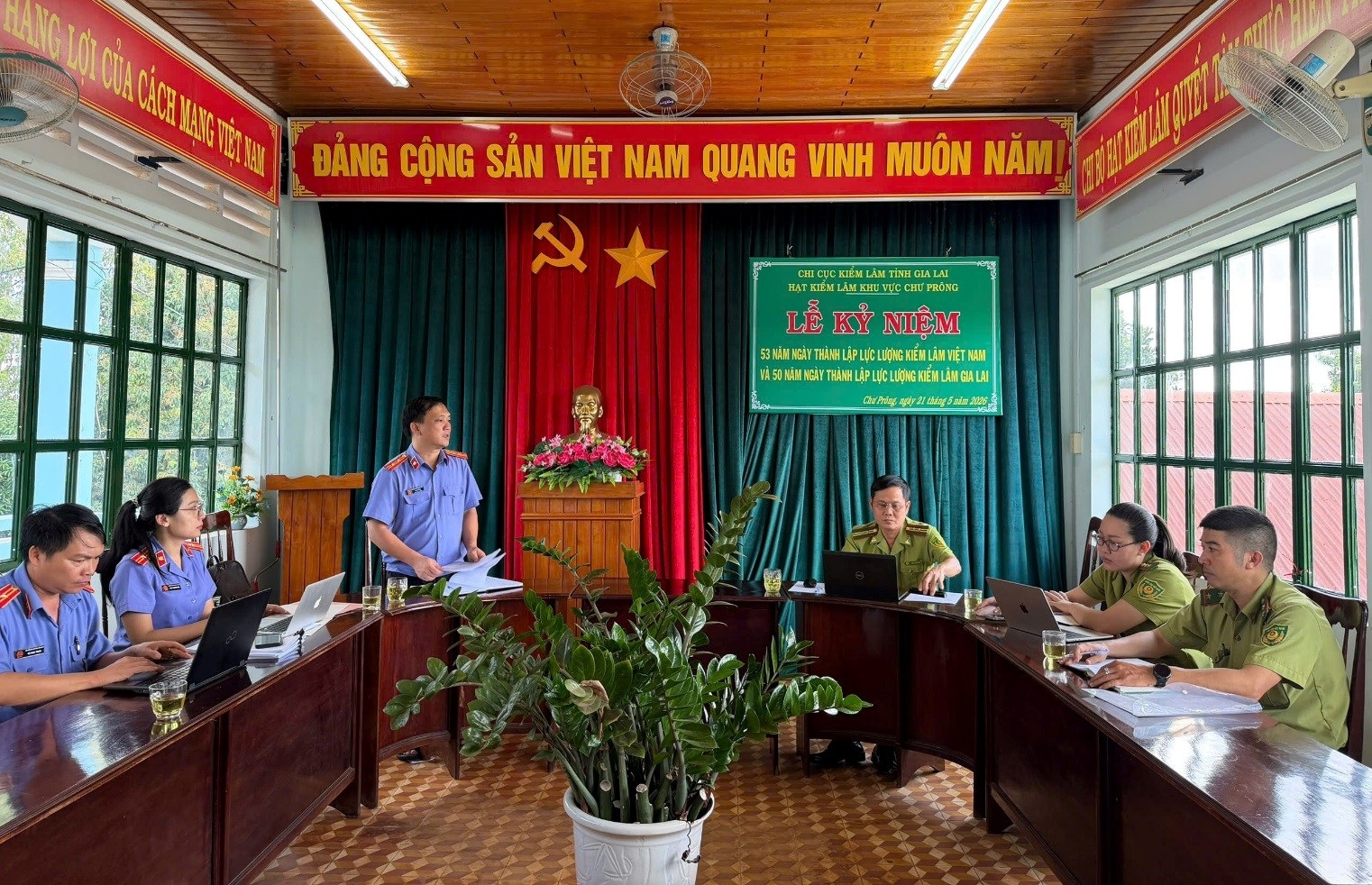 Trực tiếp kiểm sát tại Hạt Kiểm lâm khu vực Chư Prông ở Gia Lai