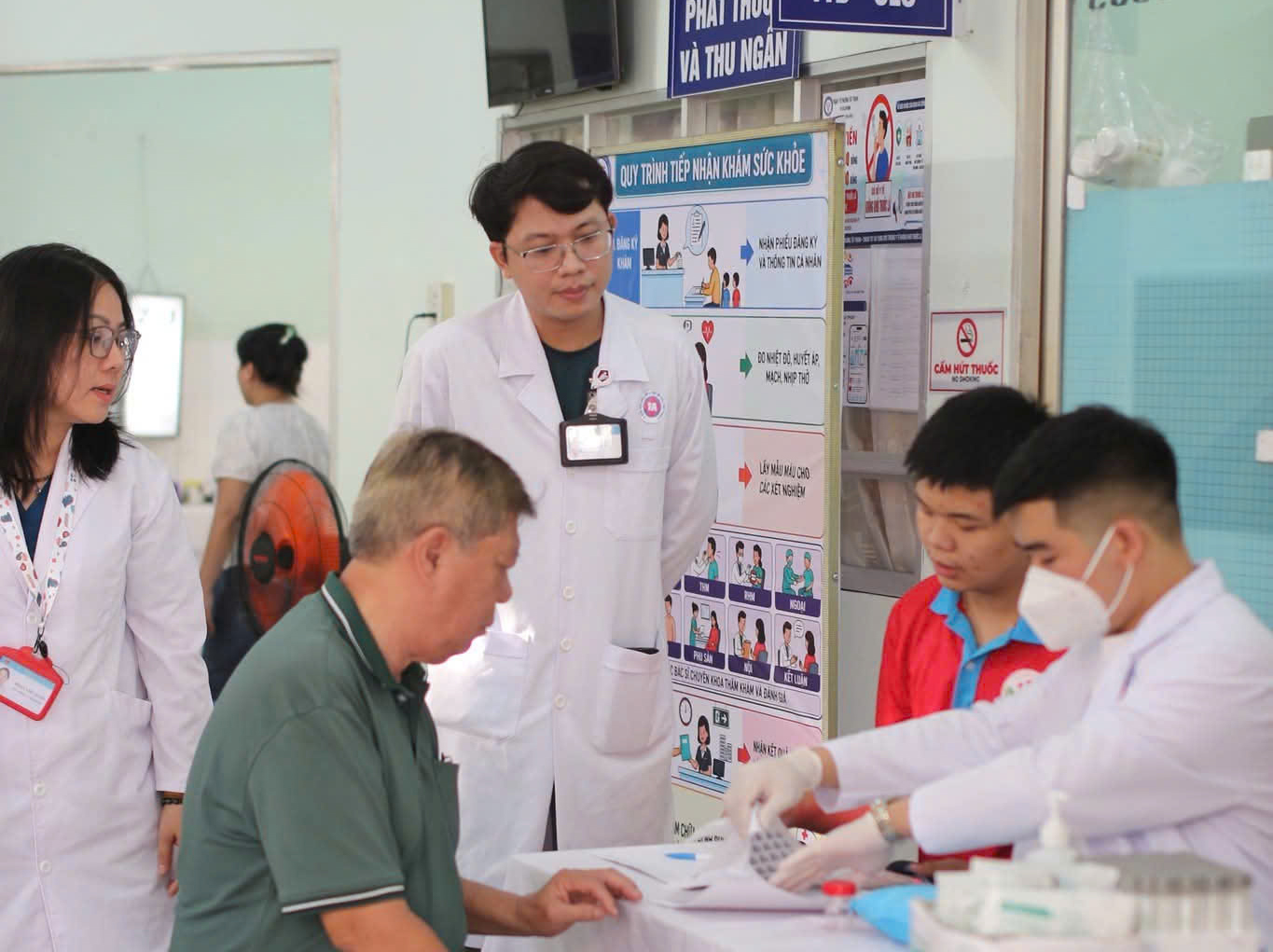 TP HCM khám sức khoẻ miễn phí cho người dân