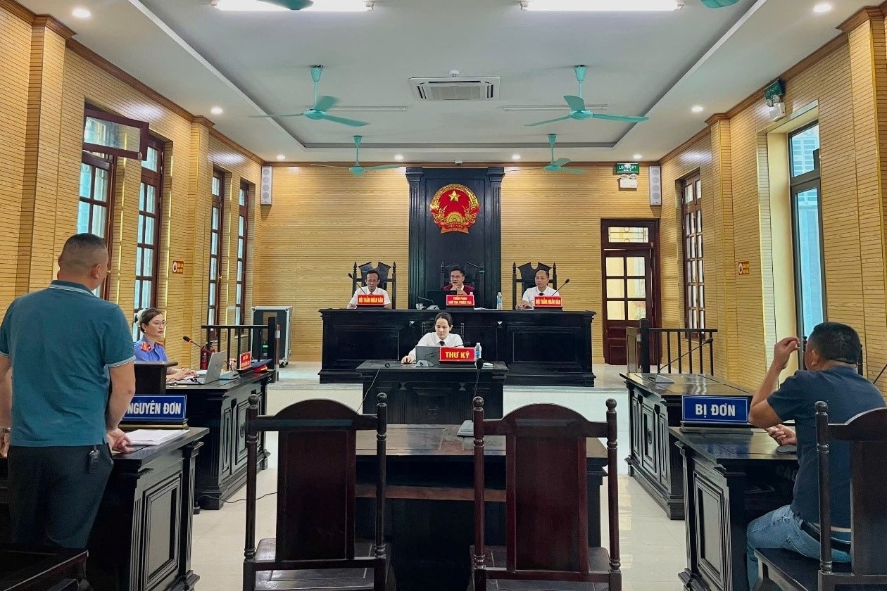 Phiên tòa rút kinh nghiệm vụ án dân sự tranh chấp hợp đồng đặt cọc