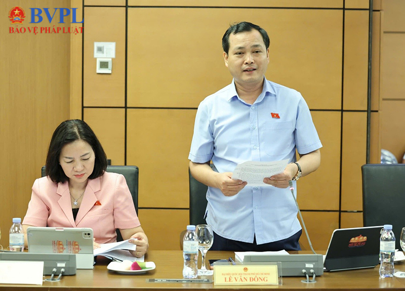 Viện trưởng VKSND TP Hồ Chí Minh Lê Văn Đông góp ý hoàn thiện hai dự án luật