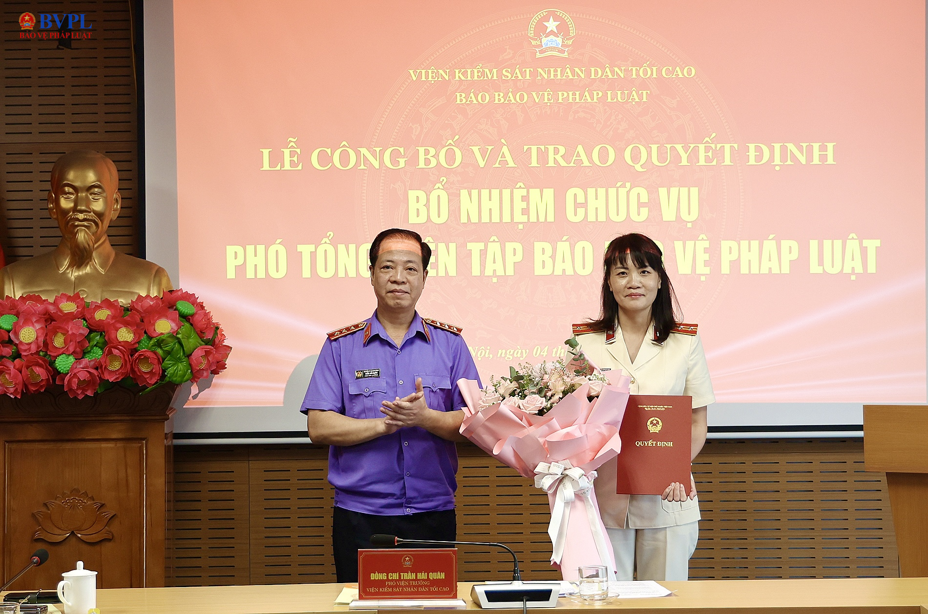 Đồng chí Hồ Thị Kim Thoan giữ chức vụ Phó Tổng Biên tập Báo Bảo vệ pháp luật