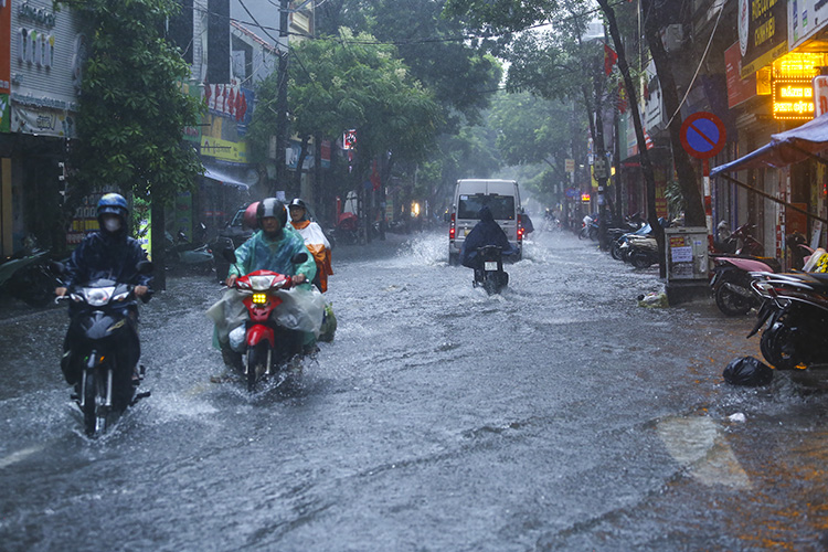 Bắc Bộ và Bắc Trung Bộ mưa lớn, có nơi trên 180mm