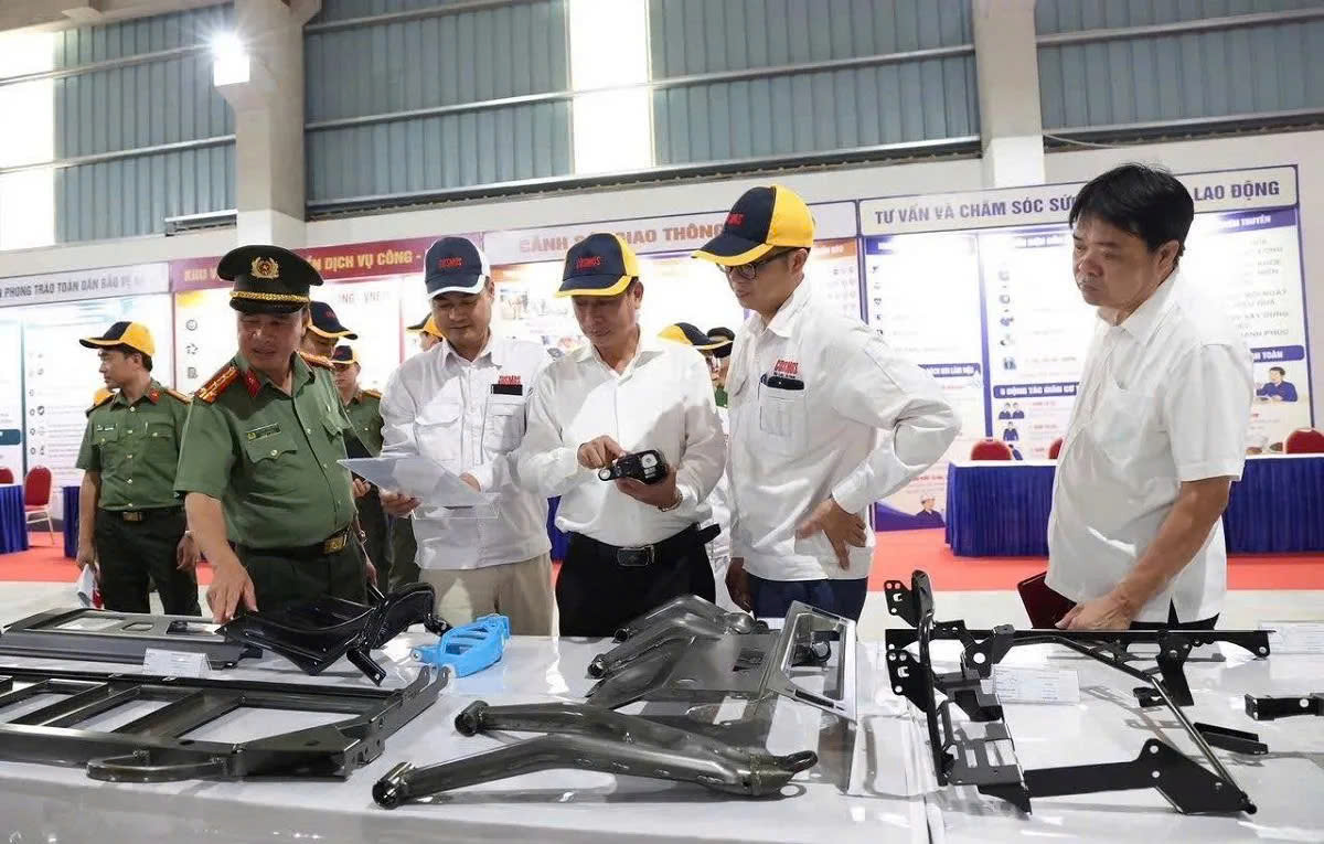 Công an xã Hành trình xây thế trận lòng dân của công an cơ sở