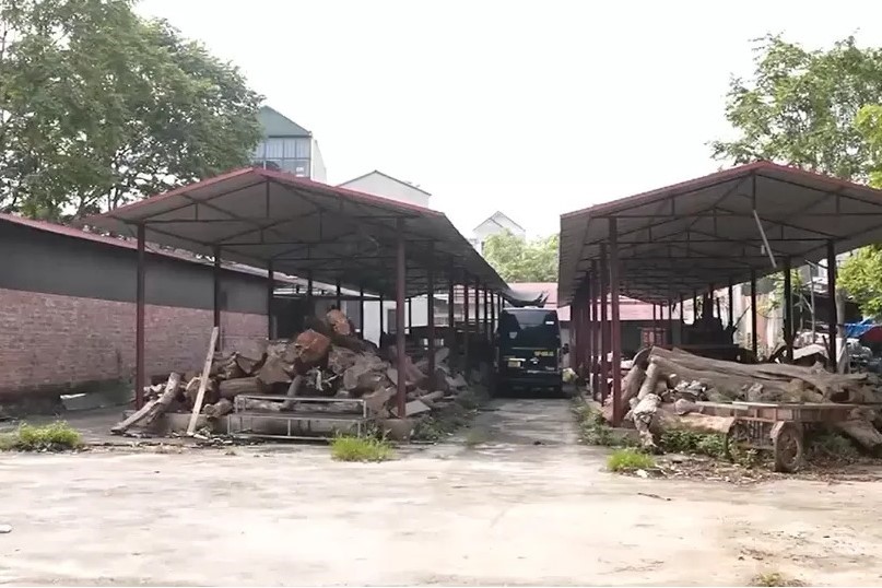 Chợ xây xong hơn 10 năm vẫn đắp chiếu , Viện kiểm sát kiến nghị xử lý