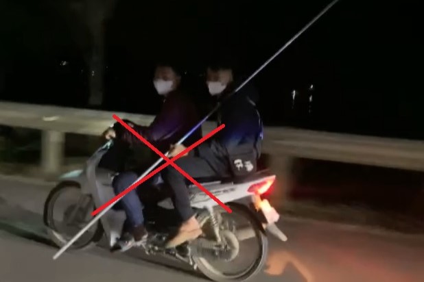 Khởi tố nhóm thanh, thiếu niên mang đao, ống sắt đi giải quyết mâu thuẫn