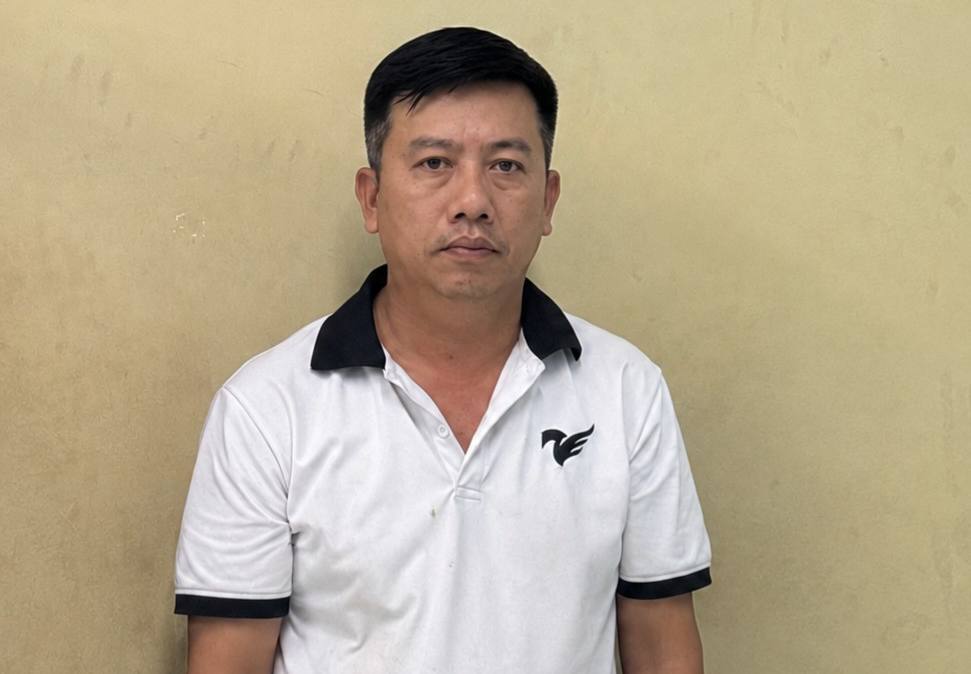 Bắt người đàn ông lợi dụng quản lý chung cư để lừa bán căn hộ tái định cư