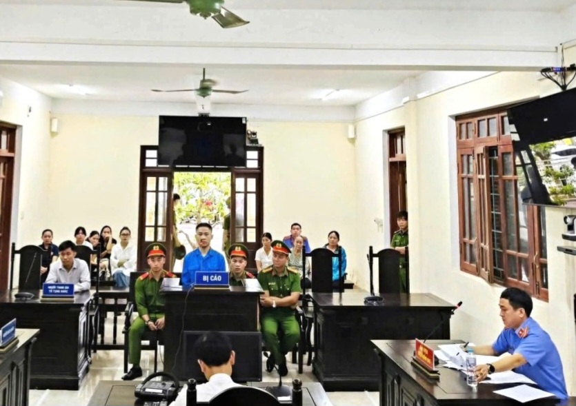 Không trả lại tiền nhận chuyển khoản nhầm, lĩnh án 12 tháng tù