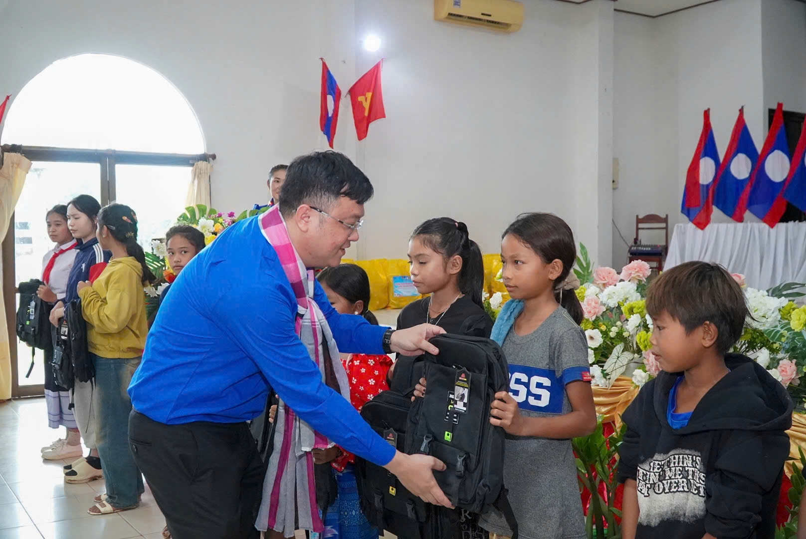 Thành đoàn Đà Nẵng triển khai hoạt động tình nguyện tại Lào