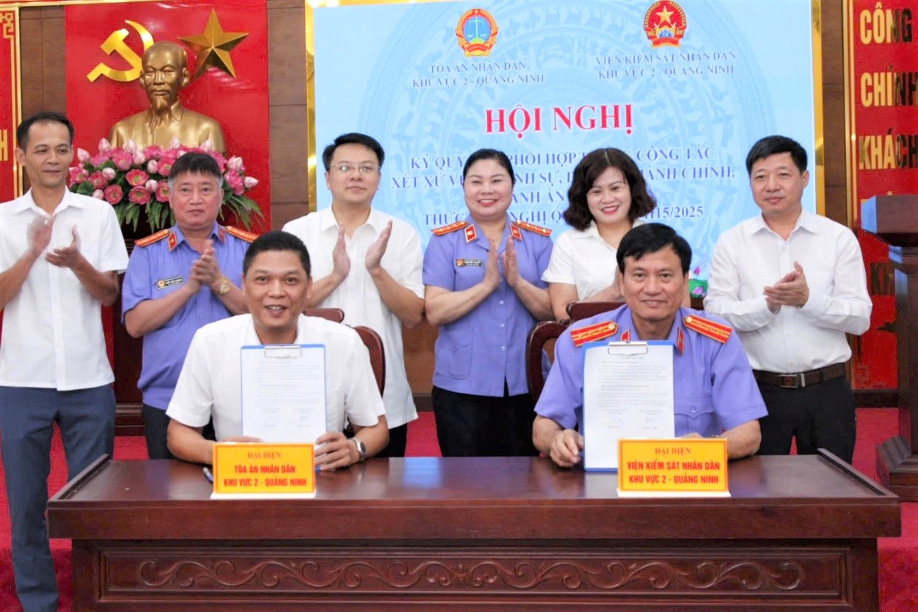 Viện kiểm sát nhân dân và Toà án nhân dân khu vực 2, tỉnh Quảng Ninh ký Quy chế phối hợp công tác