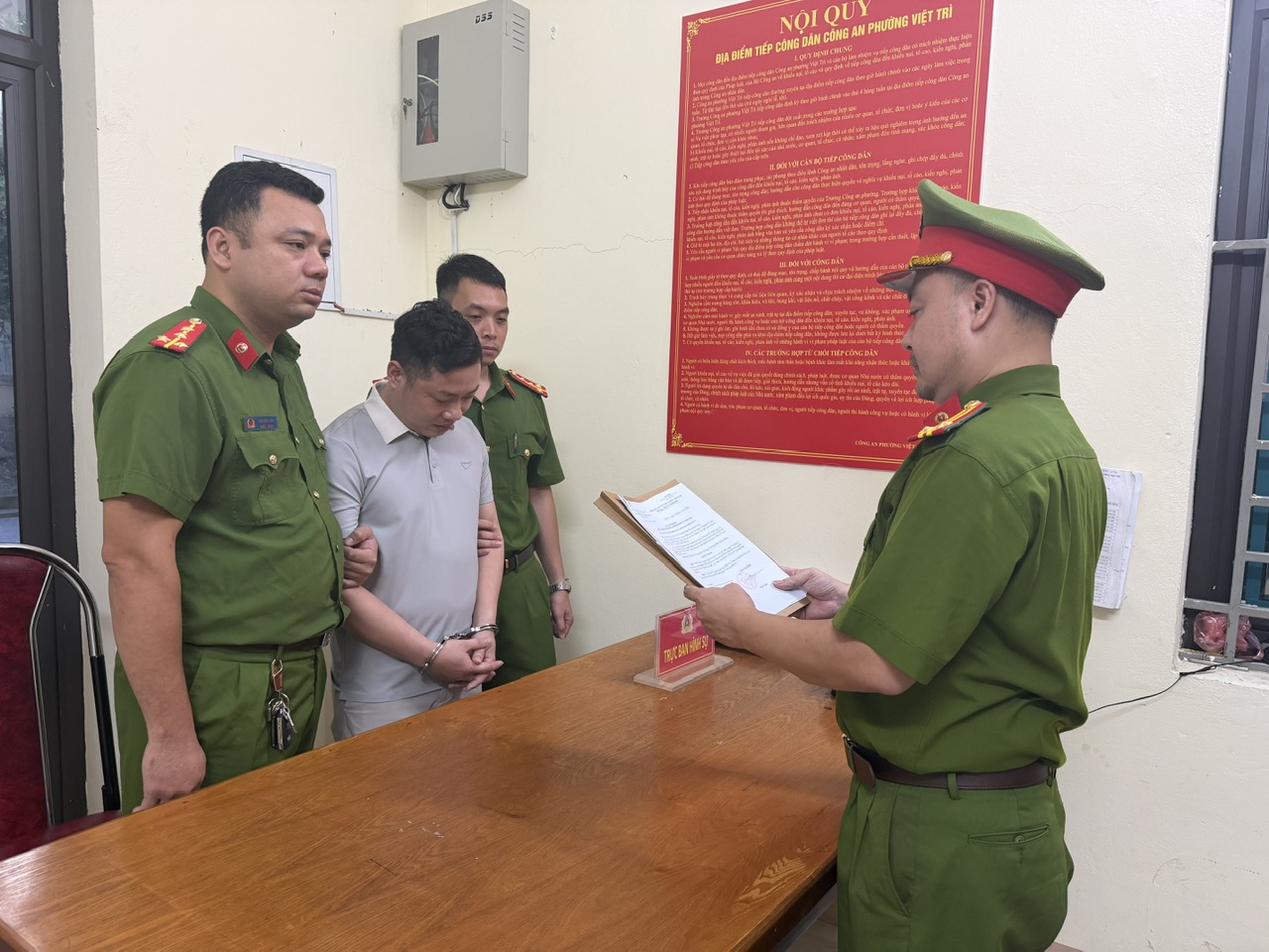 Ba lần thu tiền của khách, nhân viên thu hồi nợ “bỏ túi” gần 40 triệu đồng