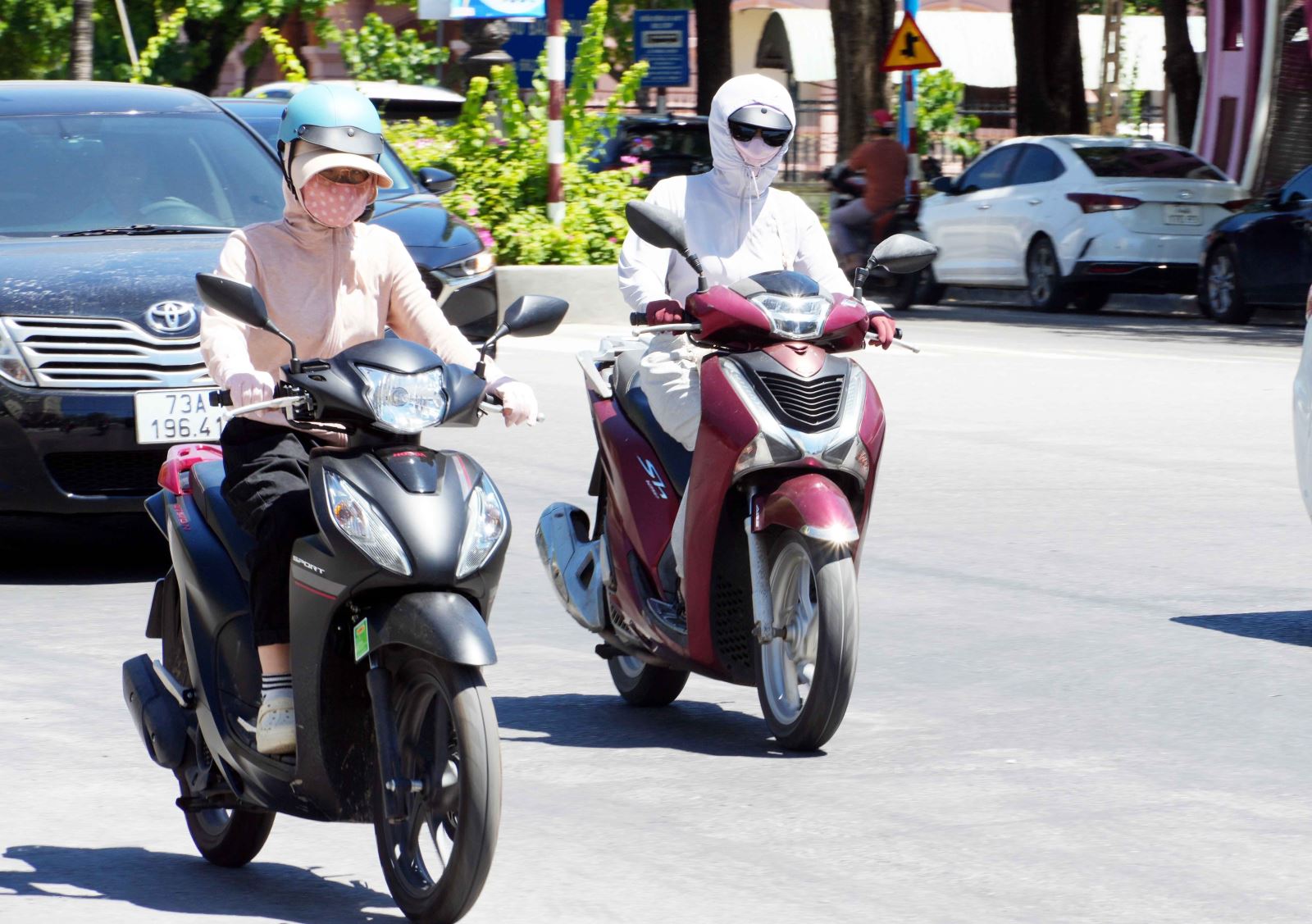 Bắc Bộ nắng nóng, Nam Bộ chiều tối có mưa dông