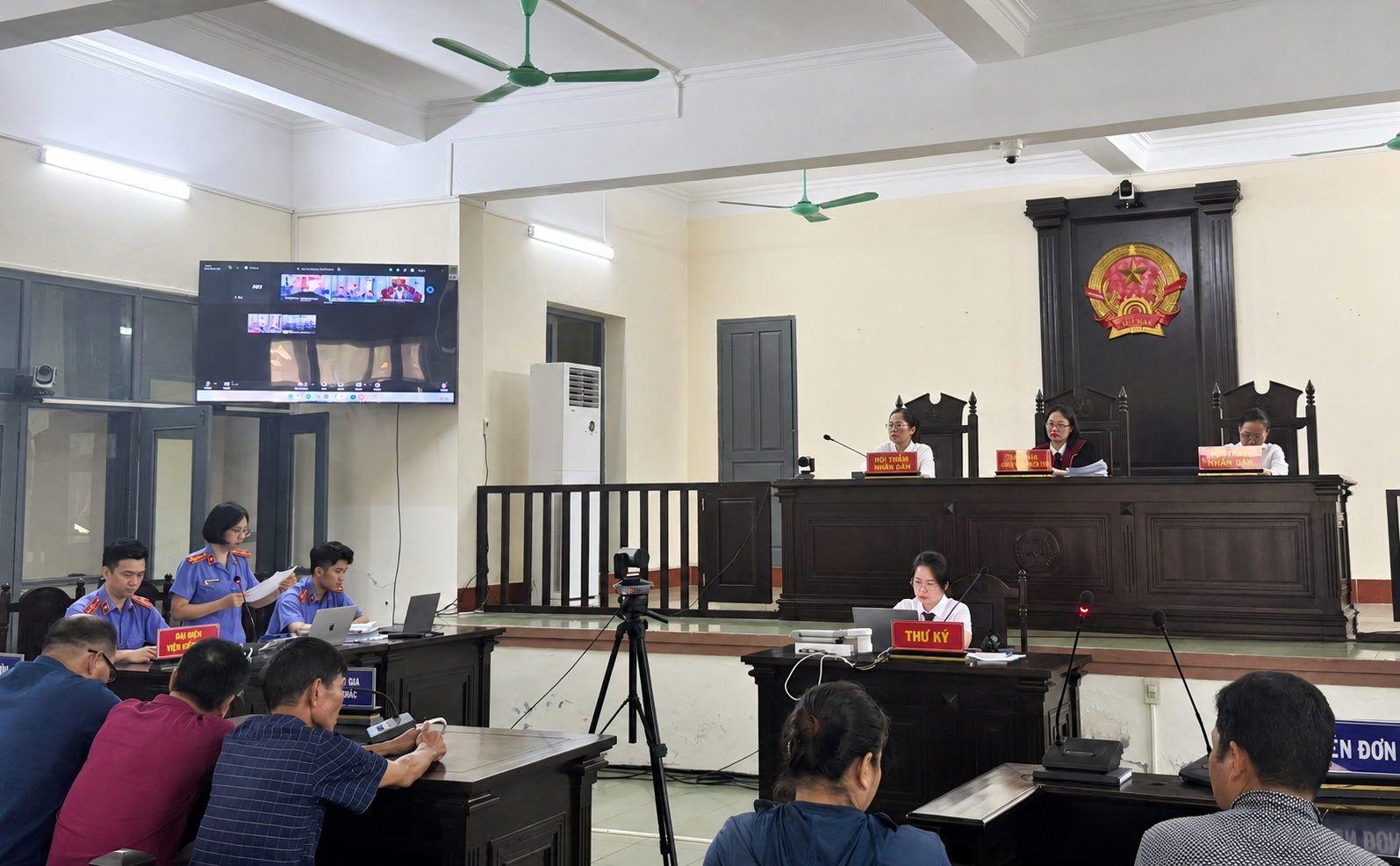 VKSND khu vực 1, tỉnh Quảng Ninh tổ chức phiên tòa dân sự rút kinh nghiệm trực tuyến