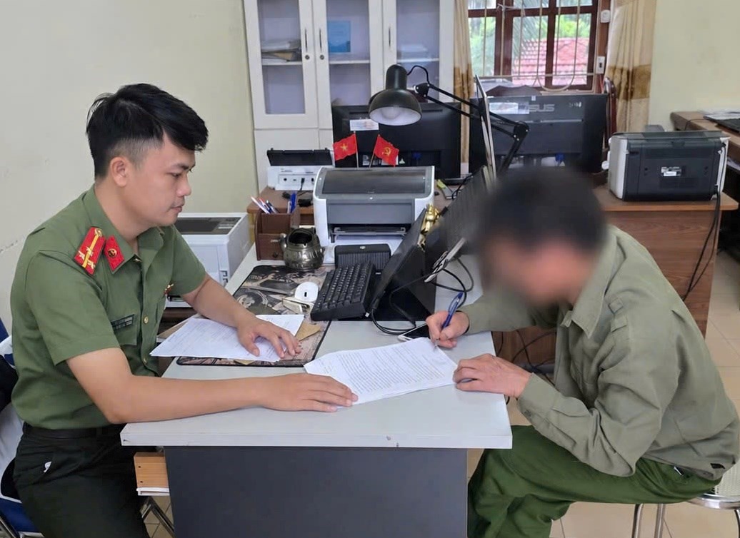 Phạt 12,5 triệu đồng đối tượng chia sẻ thông tin sai sự thật trên Facebook