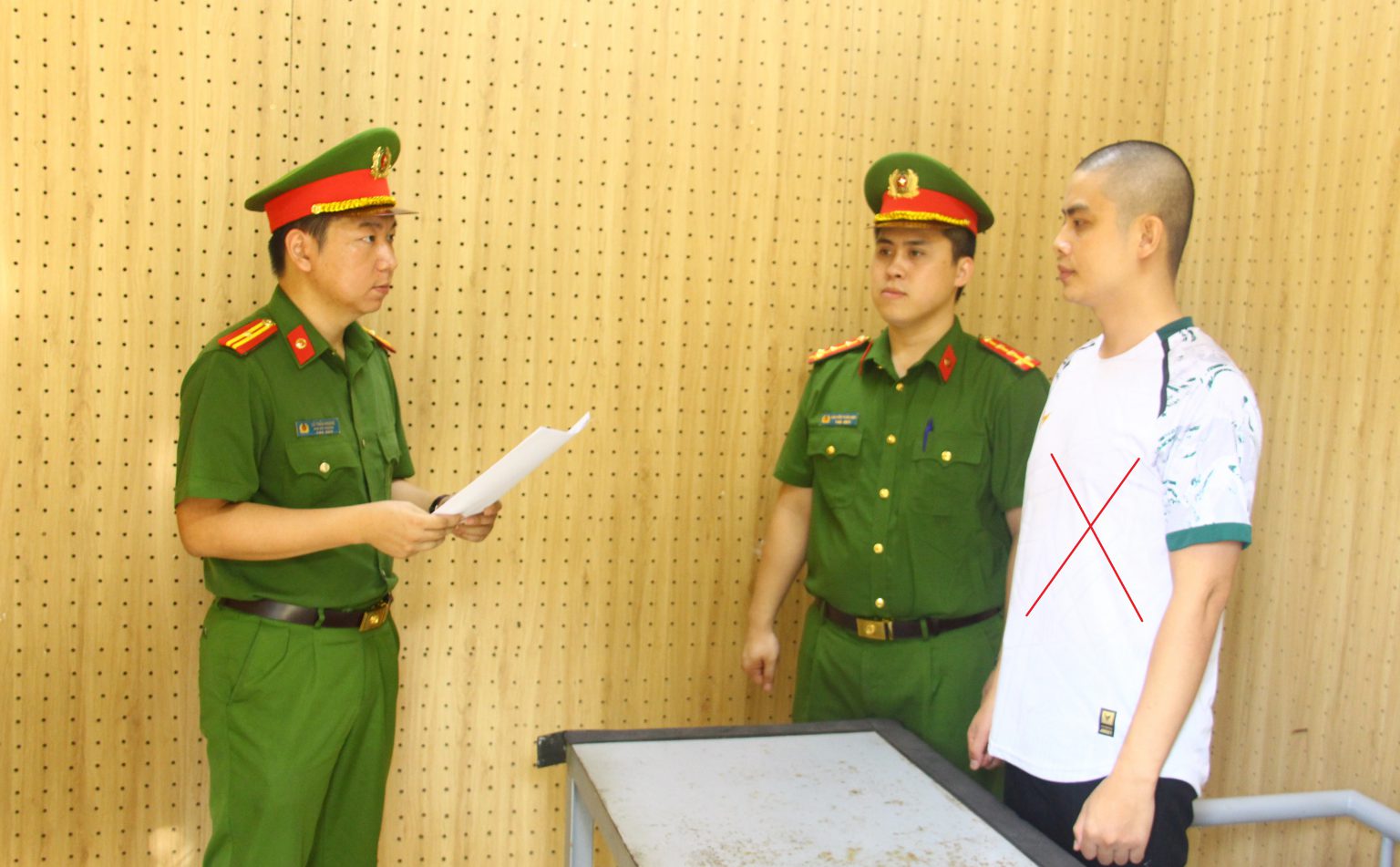 Lập công ty “ma”, giả doanh nhân thành đạt để lừa đảo
