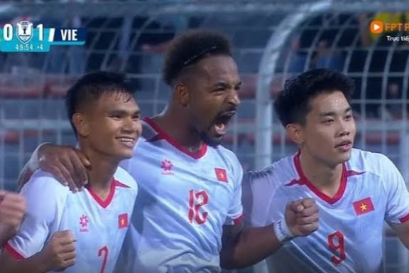 Bán kết lượt đi ASEAN Cup 2026 Đội tuyển Việt Nam thắng Malaysia 2-0