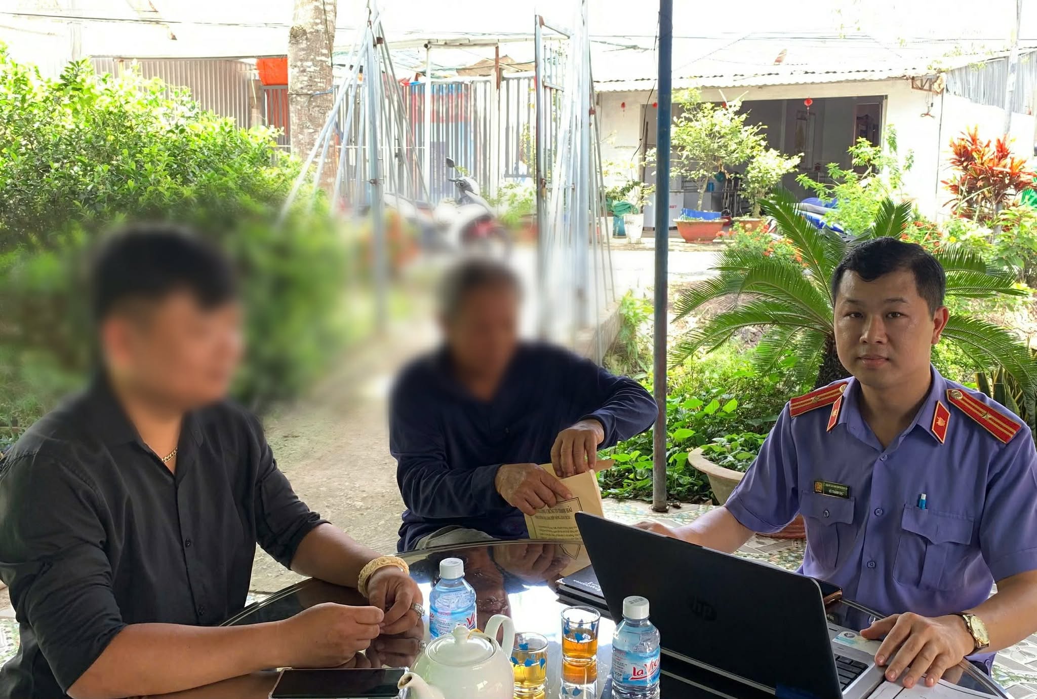 Bảo đảm quyền được hoãn chấp hành án phạt tù với phụ nữ đang nuôi con dưới 36 tháng tuổi