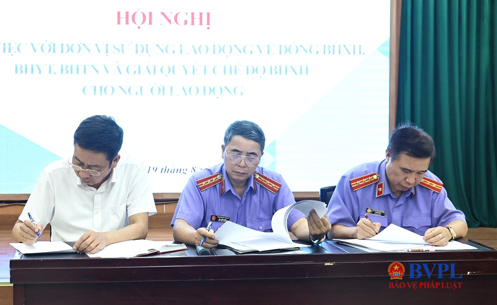 Đối thoại với hơn 100 doanh nghiệp về nợ bảo hiểm xã hội