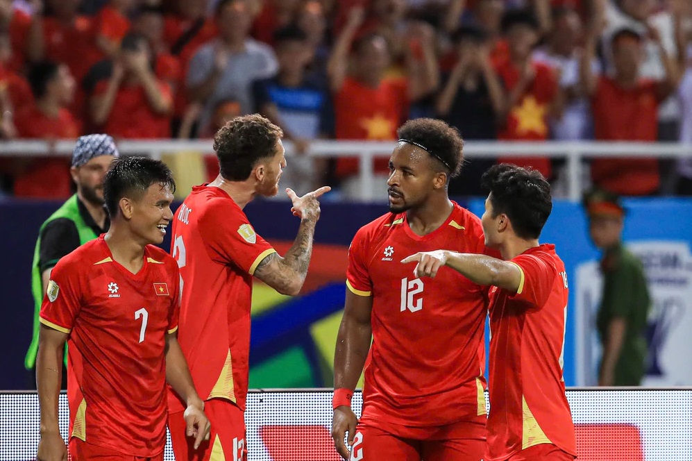 Việt Nam giành chiến thắng 2-0 trước Malaysia HLV Kim Sang Sik tính toán hợp lý