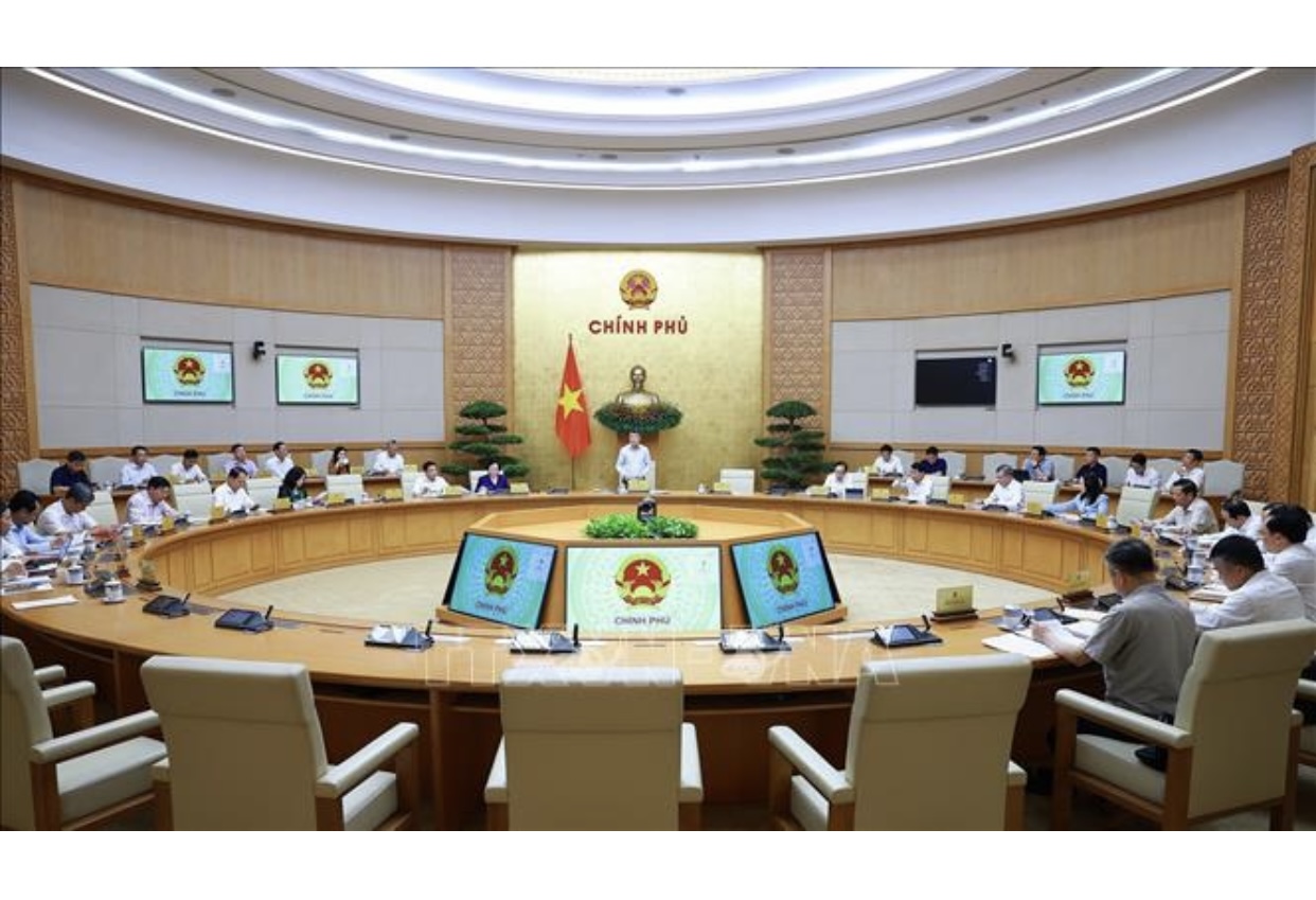 Nghị quyết phiên họp chuyên đề về xây dựng pháp luật tháng 8 năm 2026