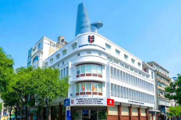 Đại học Ngân hàng TP Hồ Chí Minh bỏ thu học phí quá hạn khi sinh viên phản ứng